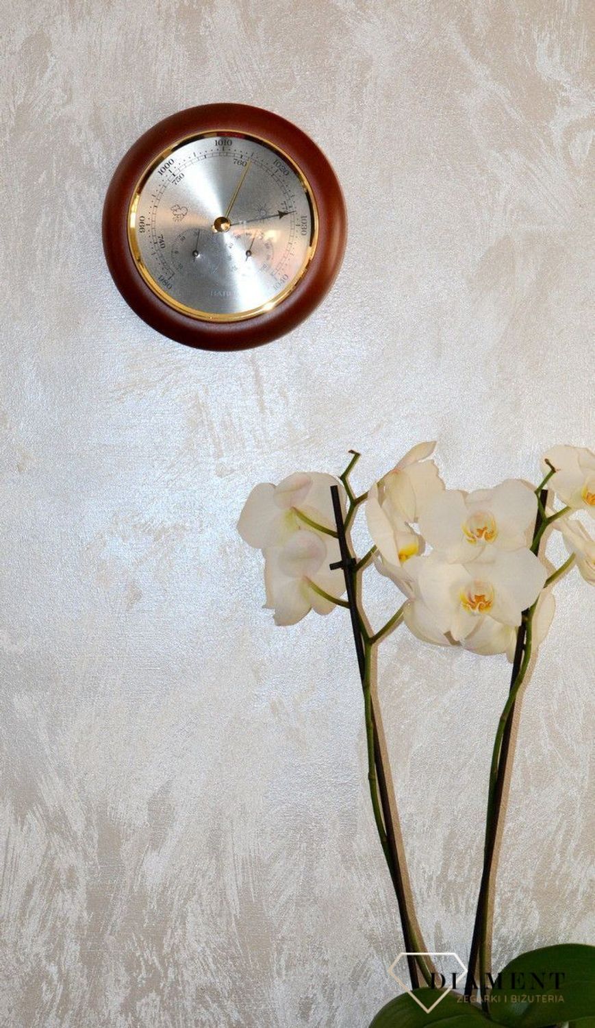 Drewniana stacja pogody Barometr 'Drewno Orzech' Termometr Higrometr BAROMETR180-07. Barometr mieści się w okrągłej obudowie z drewna.  (1).JPG