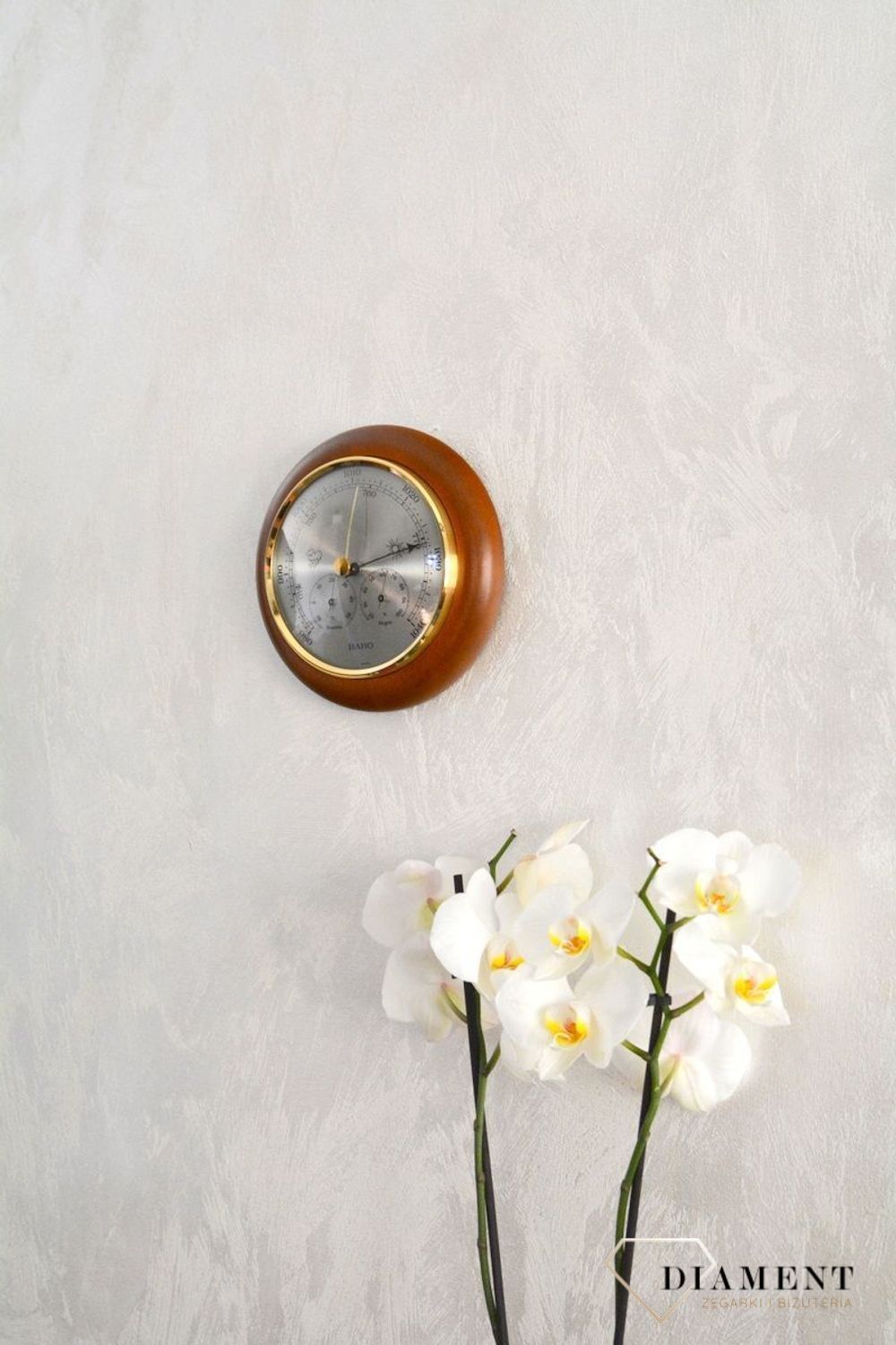 Drewniana stacja pogody Barometr 'Drewno Kalwados' Termometr Higrometr BAROMETR180-08.Barometr mieści się w okrągłej obudowie z drewna (3).JPG