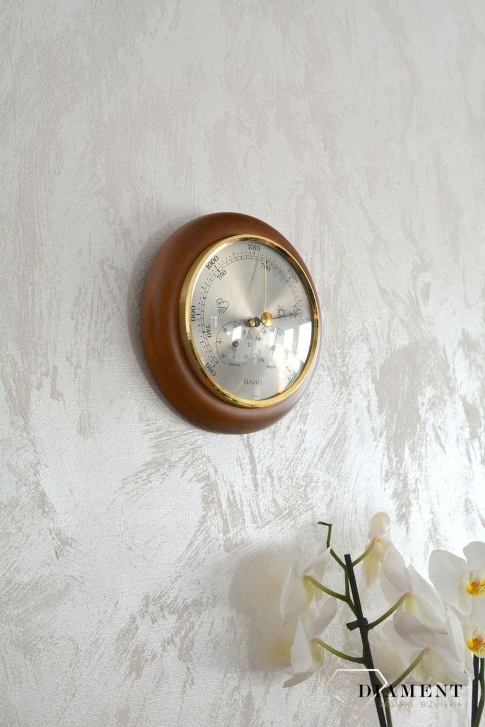 Drewniana stacja pogody Barometr 'Drewno Kalwados' Termometr Higrometr BAROMETR180-08.Barometr mieści się w okrągłej obudowie z drewna (3).JPG