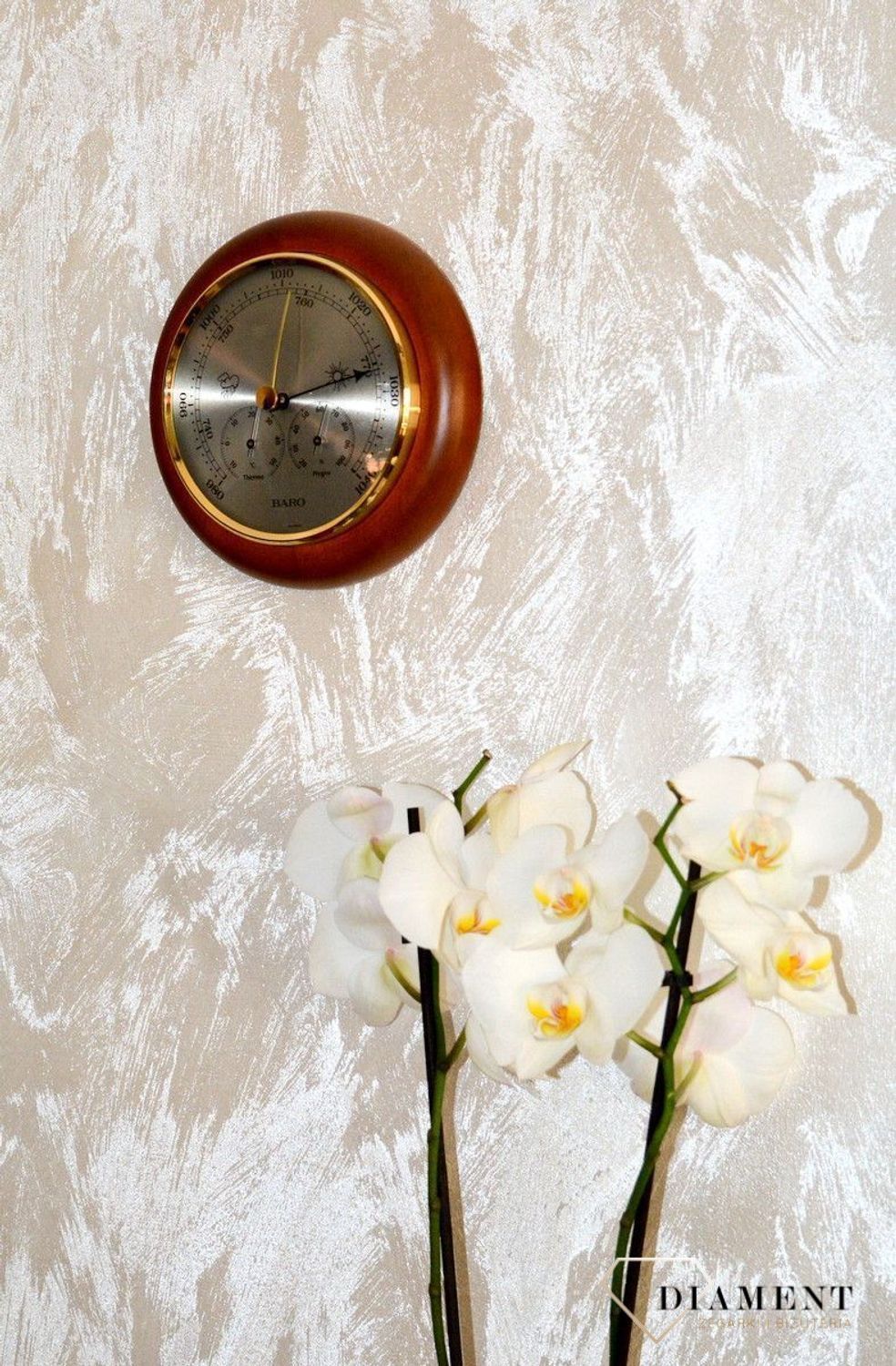 Drewniana stacja pogody Barometr 'Drewno Ciemny Orzech' Termometr Higrometr BAROMETR180-09. Barometr mieści się w okrągłej obudowie z drewna (1).JPG