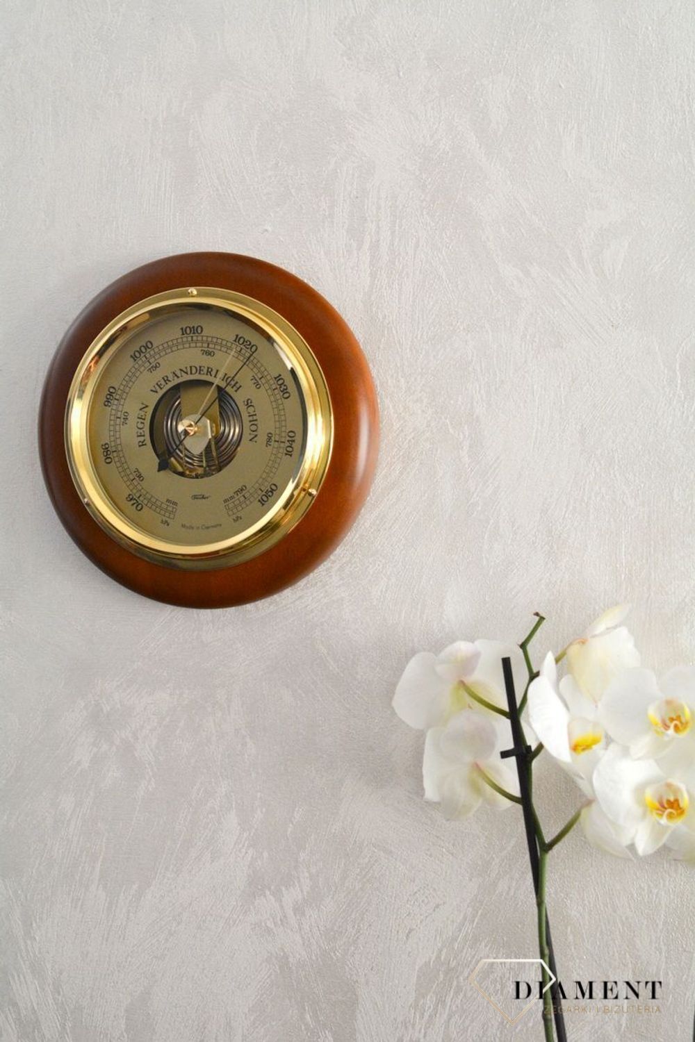 Drewniana stacja pogody Barometr 'Drewno Ciemny Orzech' BAROMETR240-08. Efektowna pod względem wyglądu i wykonania stacja pogody. Okrągły barometr z widocznym mechanizmem.  (7).JPG