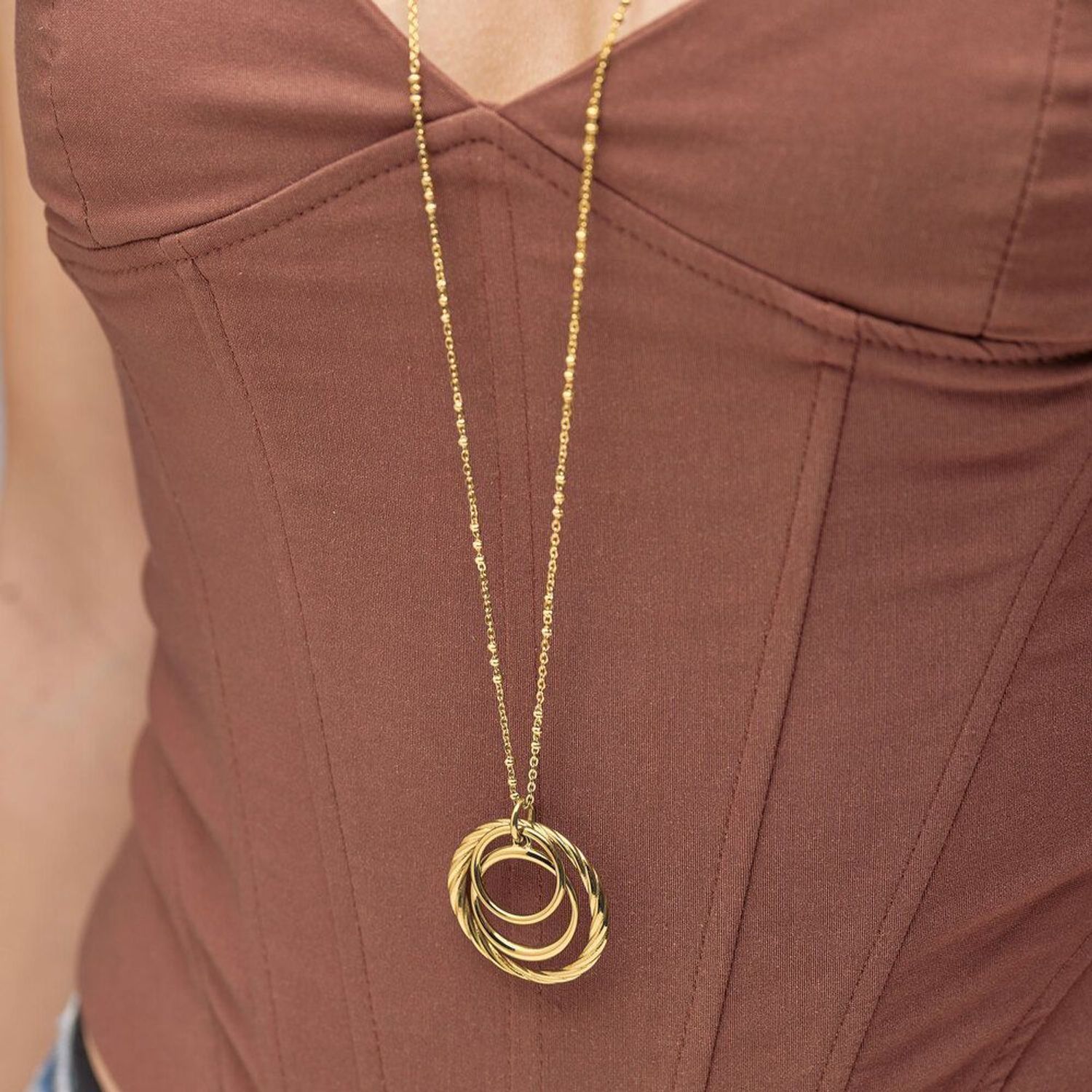 Naszyjnik Brosway BAY07 z połączonymi kółkami  Długi złocony naszyjnik stal 316L (2).jpg