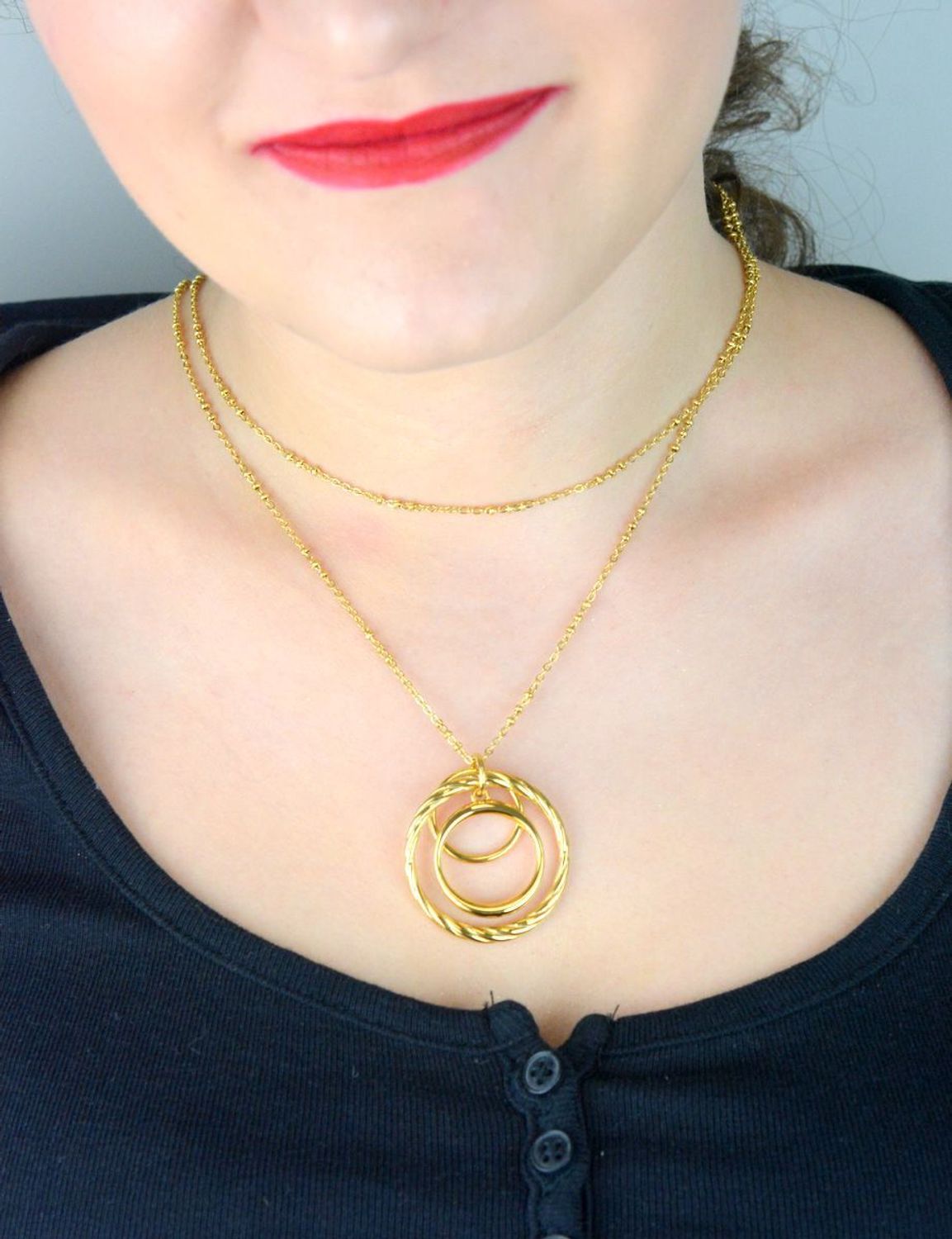 Naszyjnik Brosway BAY07 z połączonymi kółkami  Długi złocony naszyjnik stal 316L (2).jpg