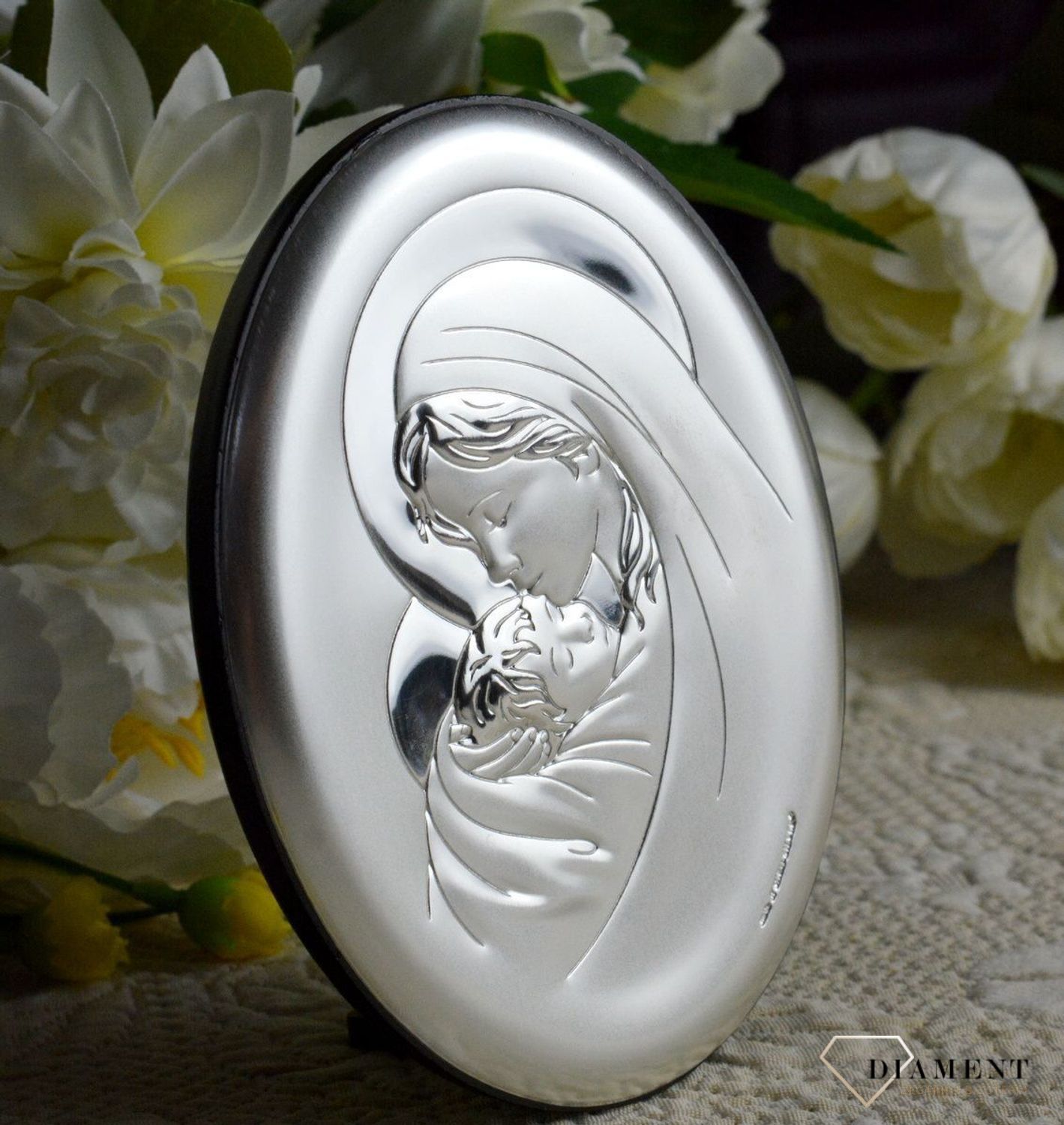 Piękny, obrazek srebrny z wizerunkiem Matki Boskiej z dzieciątkiem. Idealny prezent na ślub, rocznicę zawarcia sakramentu małżeństwa, chrzest. Wykonany z ogromnym kunsztem, dokładnością o.jpg