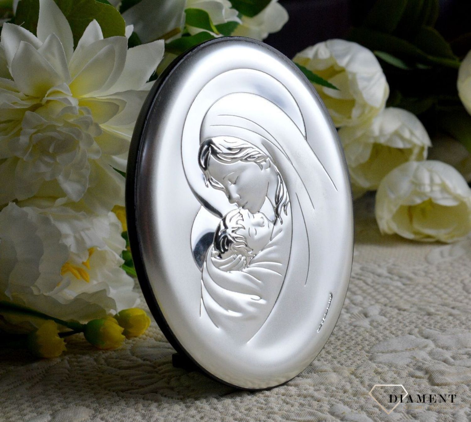 Piękny, obrazek srebrny z wizerunkiem Matki Boskiej z dzieciątkiem. Idealny prezent na ślub, rocznicę zawarcia sakramentu małżeństwa, chrzest. Wykonany z ogromnym kunsztem, dokładnością o.jpg