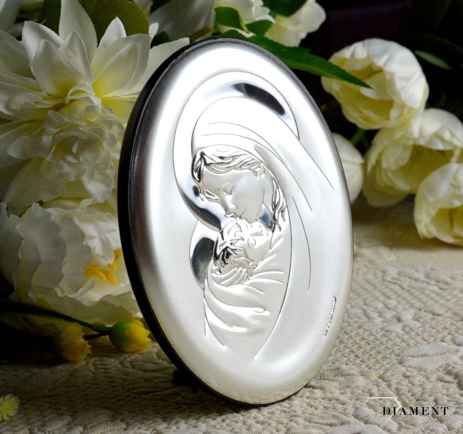 Piękny, obrazek srebrny z wizerunkiem Matki Boskiej z dzieciątkiem. Idealny prezent na ślub, rocznicę zawarcia sakramentu małżeństwa, chrzest. Wykonany z ogromnym kunsztem, dokładnością o.jpg