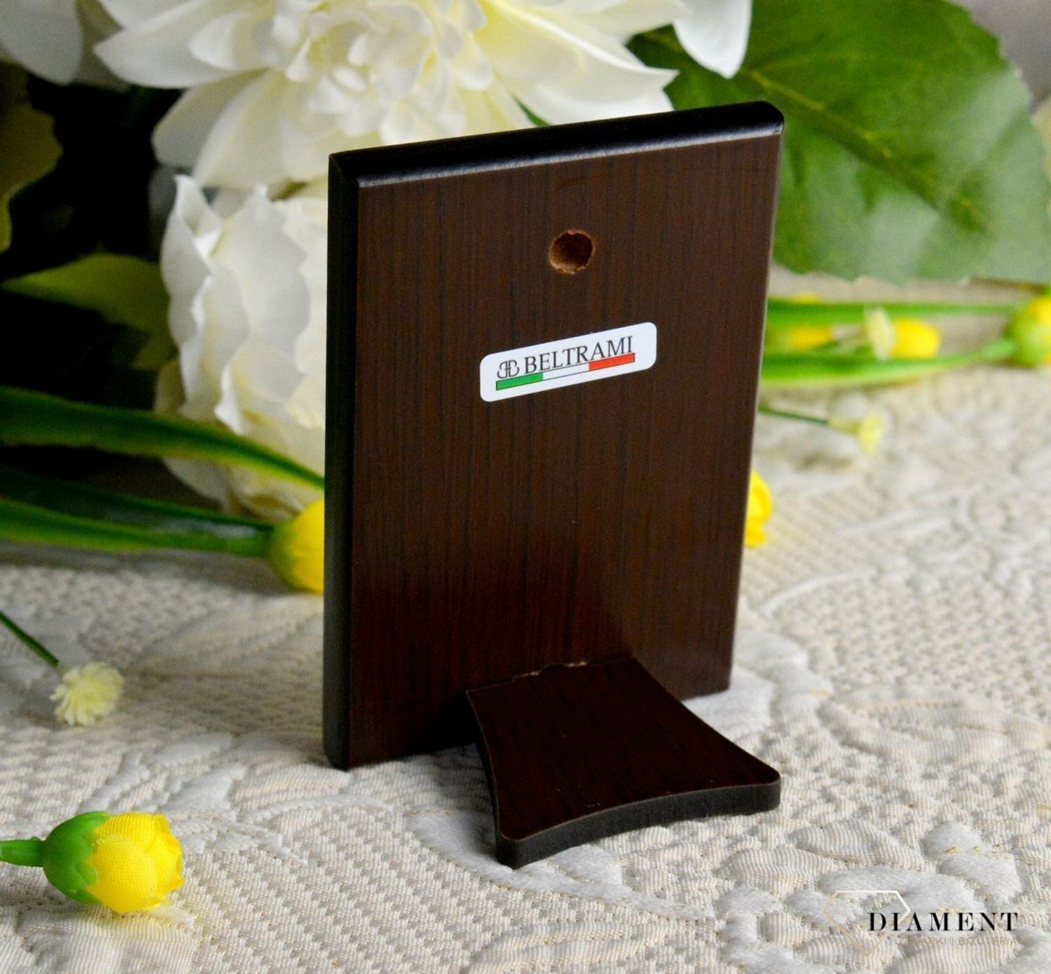 Obrazek srebrny przedstawiający Aniołki to idealny upominek z okazji Chrztu Świętego, który powinien zagościć w każdym dziecięcym pokoju wnosząc radość.  Wykonany z wysokiej jakości d.jpg