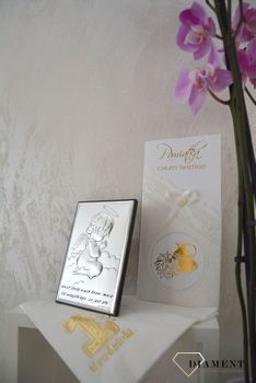 Obrazek srebrny z wizerunkiem Aniołka na chmurce z grawerem. To idealny prezent na Chrzest Święty, powinien znaleźć się w każdym pokoju dziecka.3.JPG
