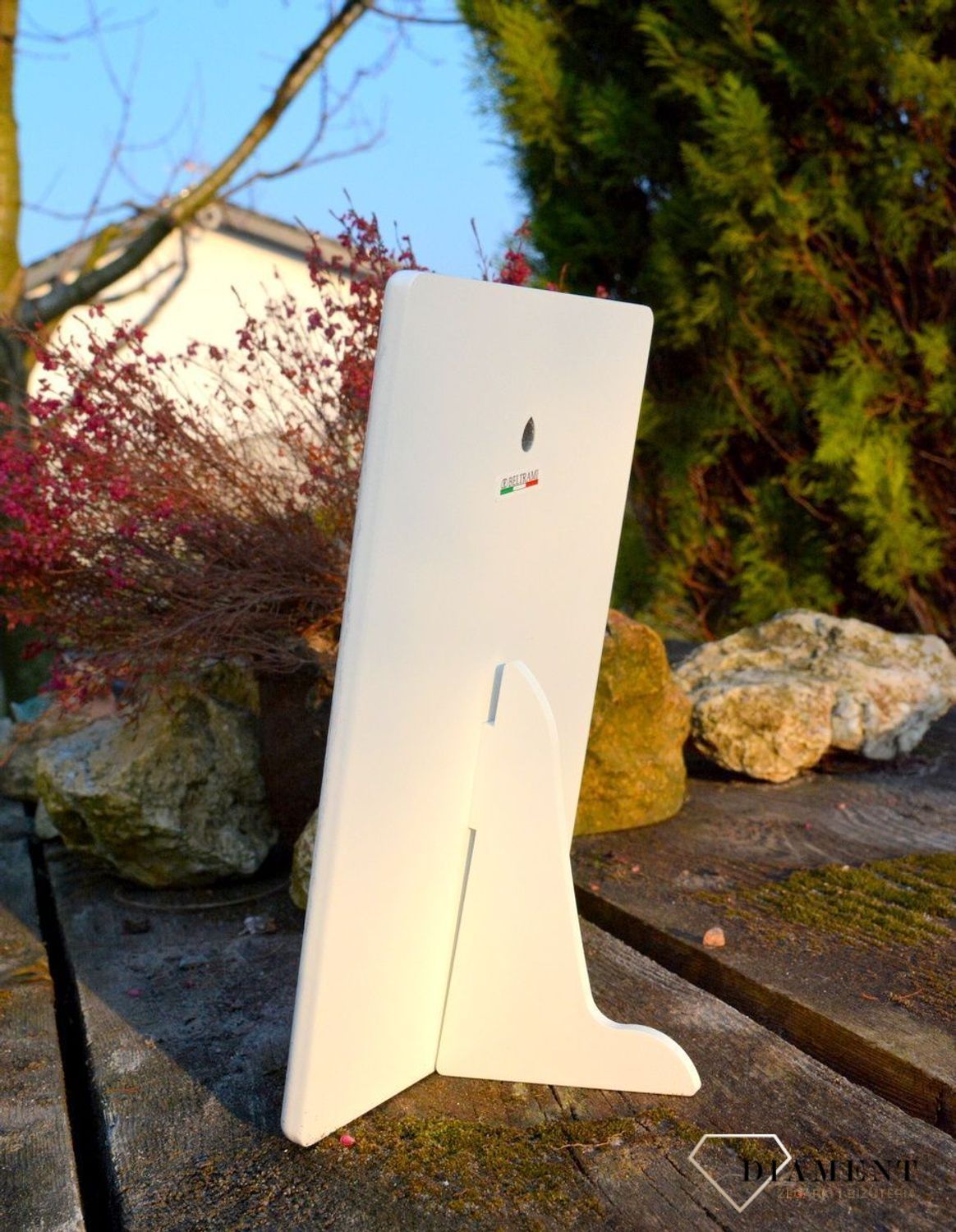 Srebrny obrazek z wizerunkiem Świętej Rodziny w drewnianej ramce BC6729S2S.jpg