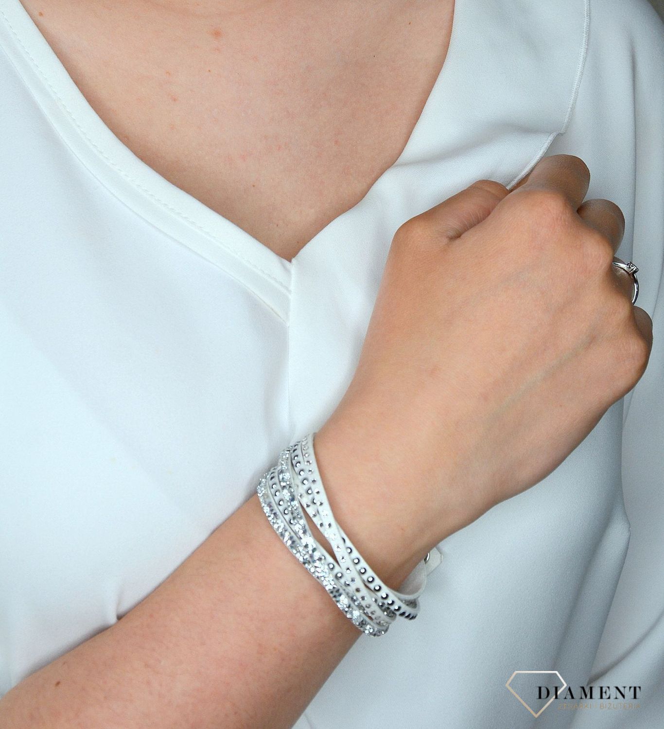 Bransoletka Damska Swarovski w kolorach Comet Argent Light, Light Chrom i Crystal BDVRK3WC.jpg