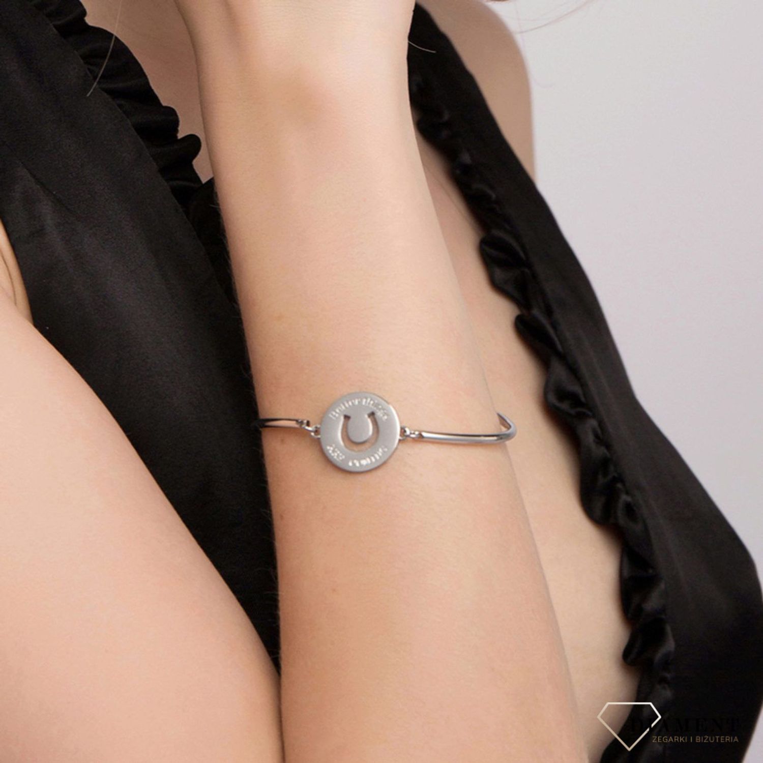 Bransoletka damska stalowa Brosway Chakra 'podkowa' BHK53  (2).jpg