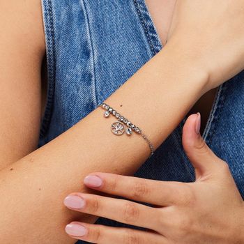 Bransoletka Brosway CHAKRA BHKB269 wykonana ze stali chirurgicznej 316L. Ozdobiona kryształami i symbolem drzewa życia – elegancka, trwała i idealna na prezent.3.jpg