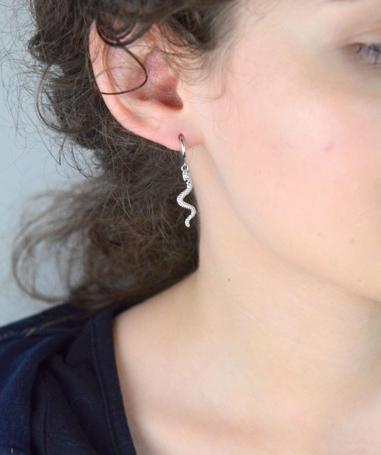 Kolczyki stalowe koła wiszące węże Brosway Chakra BHKE192..jpg