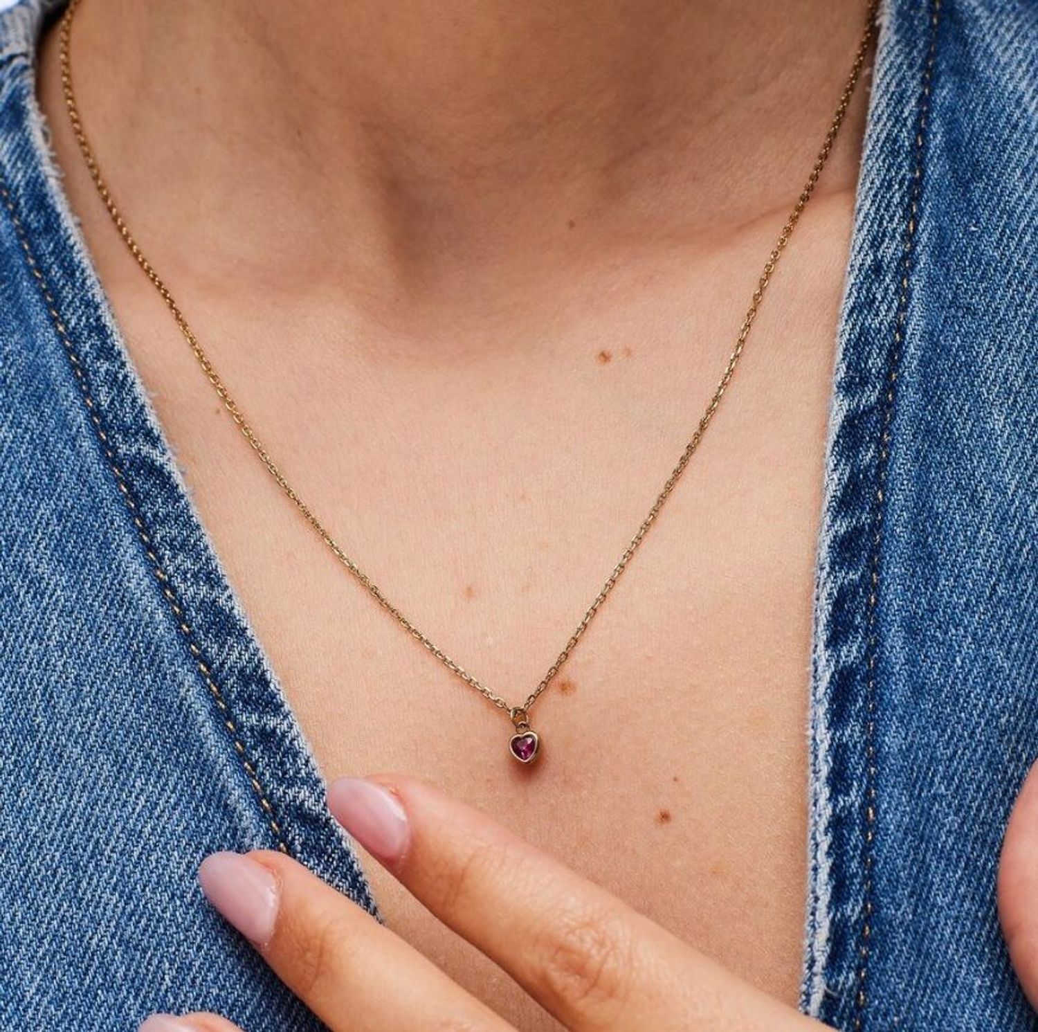 Komplet biżuterii Brosway – naszyjnik i bransoletka z sercem i czerwonym kryształkiem .jpg