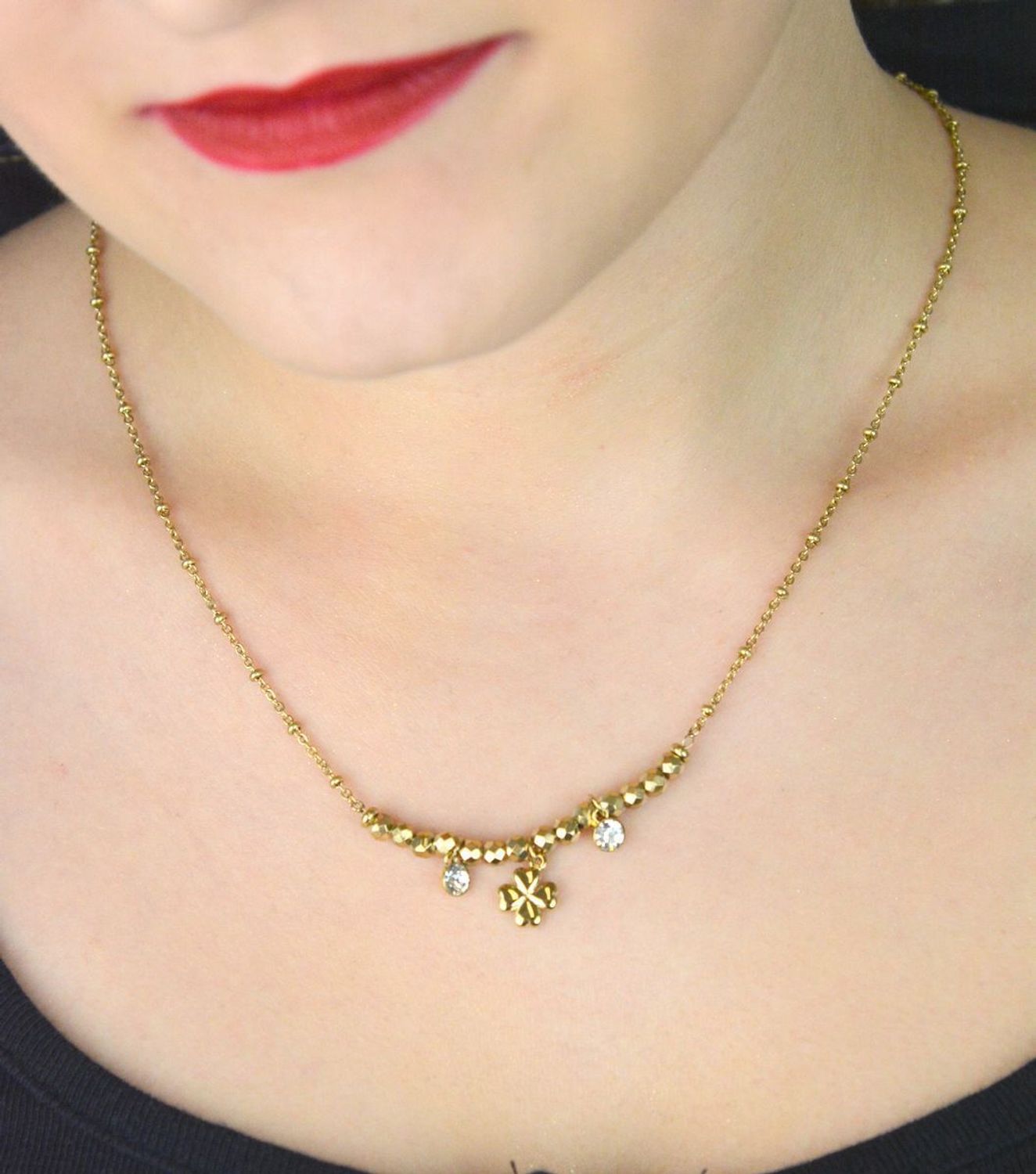 Złocony naszyjnik Brosway Chakra z czterolistną koniczyną i kryształami  Biżuteria stalowa 316L (1).jpg