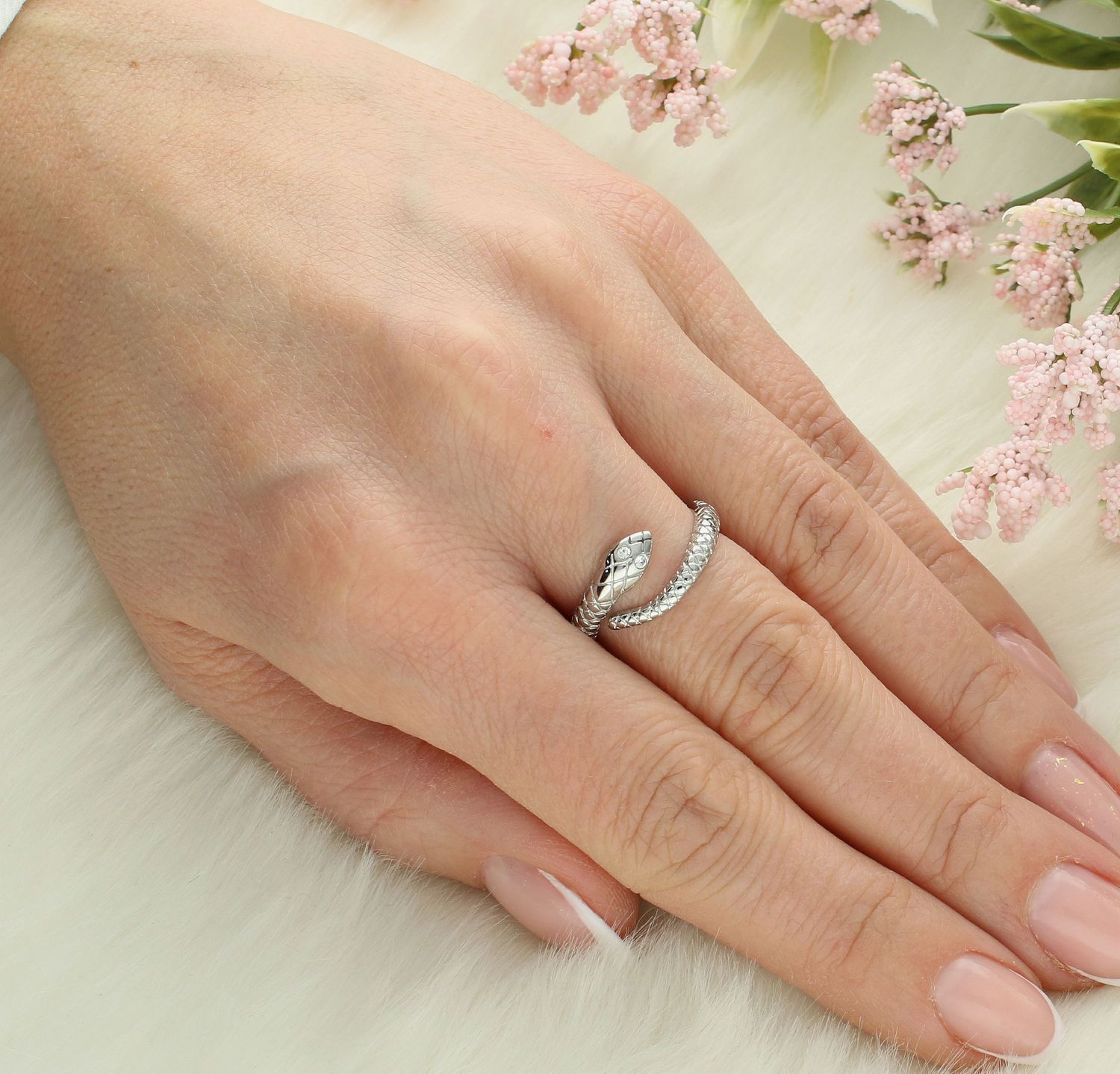 Pierścionek stalowy żmija Brosway Chakra BHKR005D..jpg