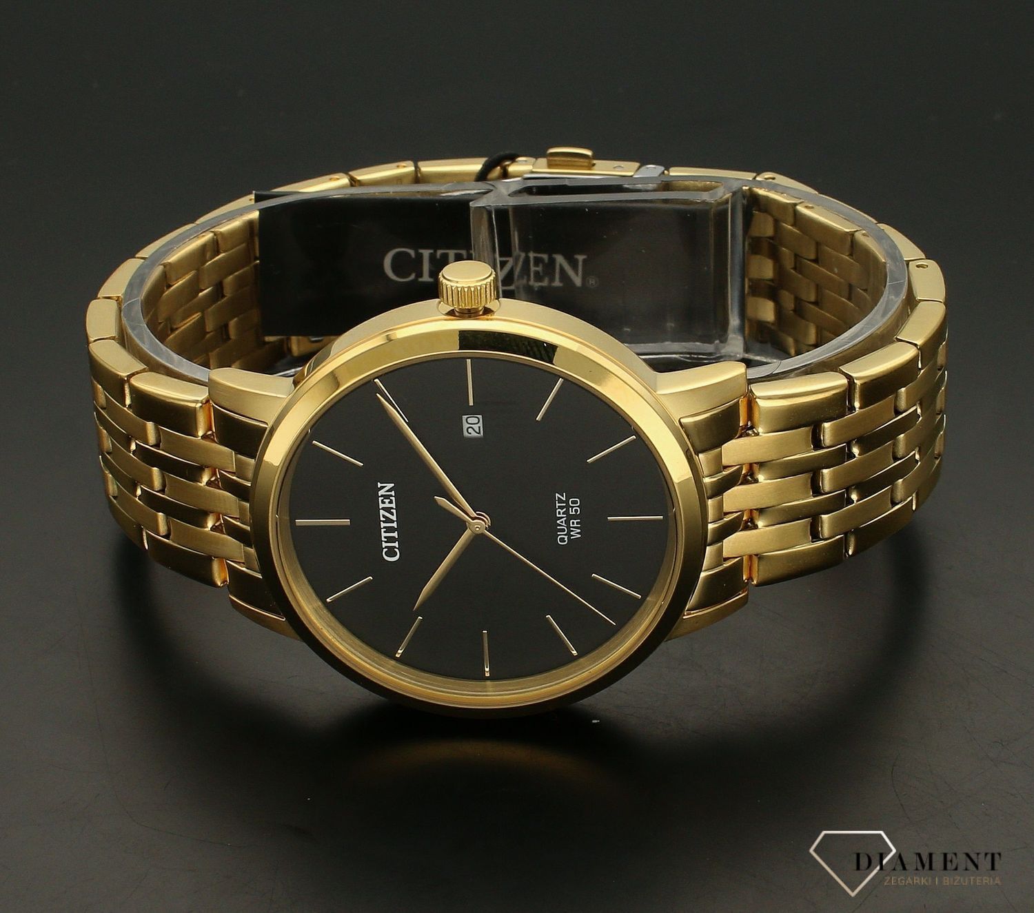 Zegarek męski Citizen BI5072-51E koloru złotego wyposażony jest w kwarcowy mechanizm, zasilany za pomocą baterii. Posiada bardzo wysoką dokładność mierzenia czasu +- 10 sekund w przeciągu 30 dni..webp