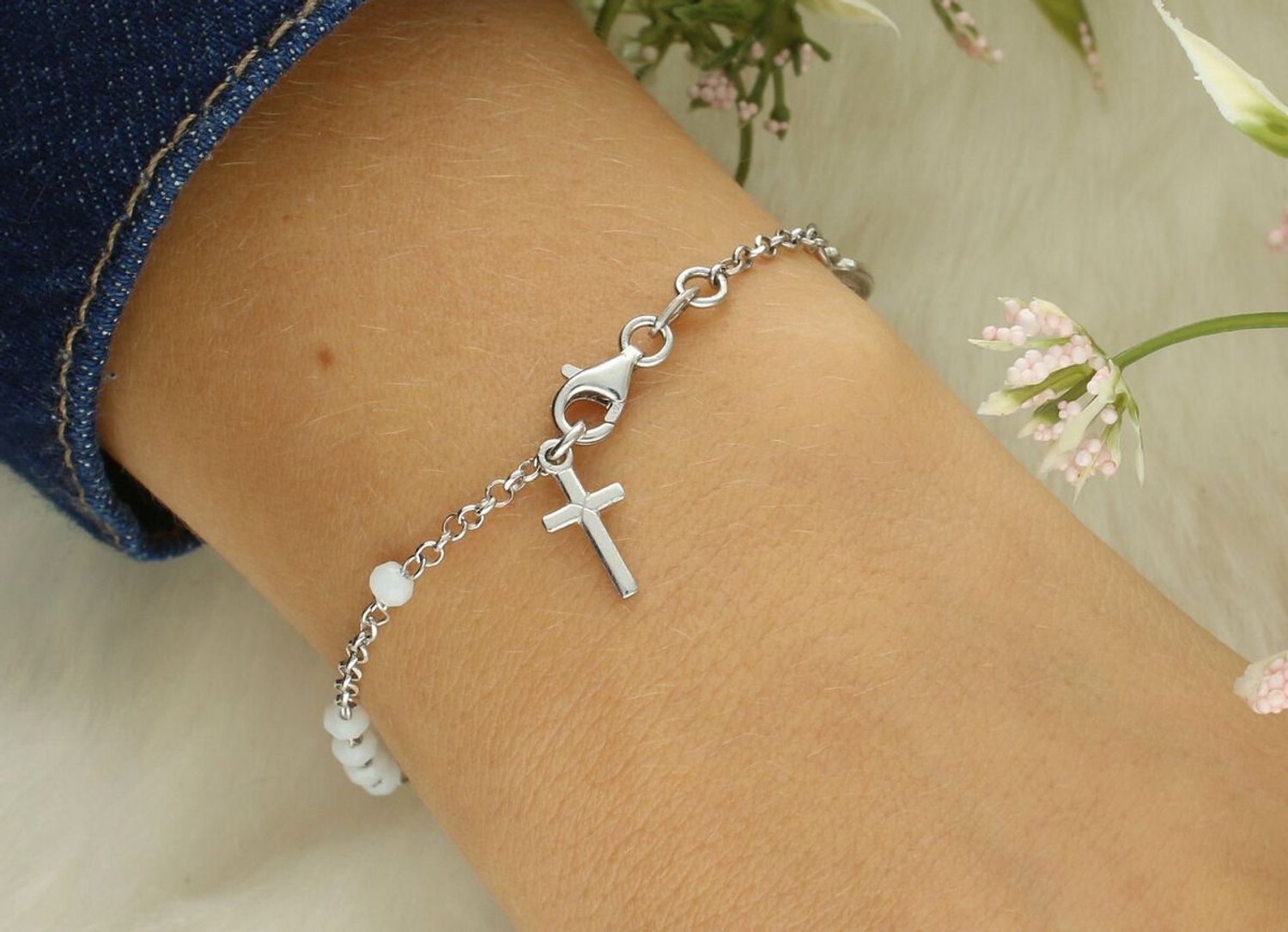 Bransoletka różaniec ze srebra 925 z białymi koralikami BKB000000--146 różaniec.jpg