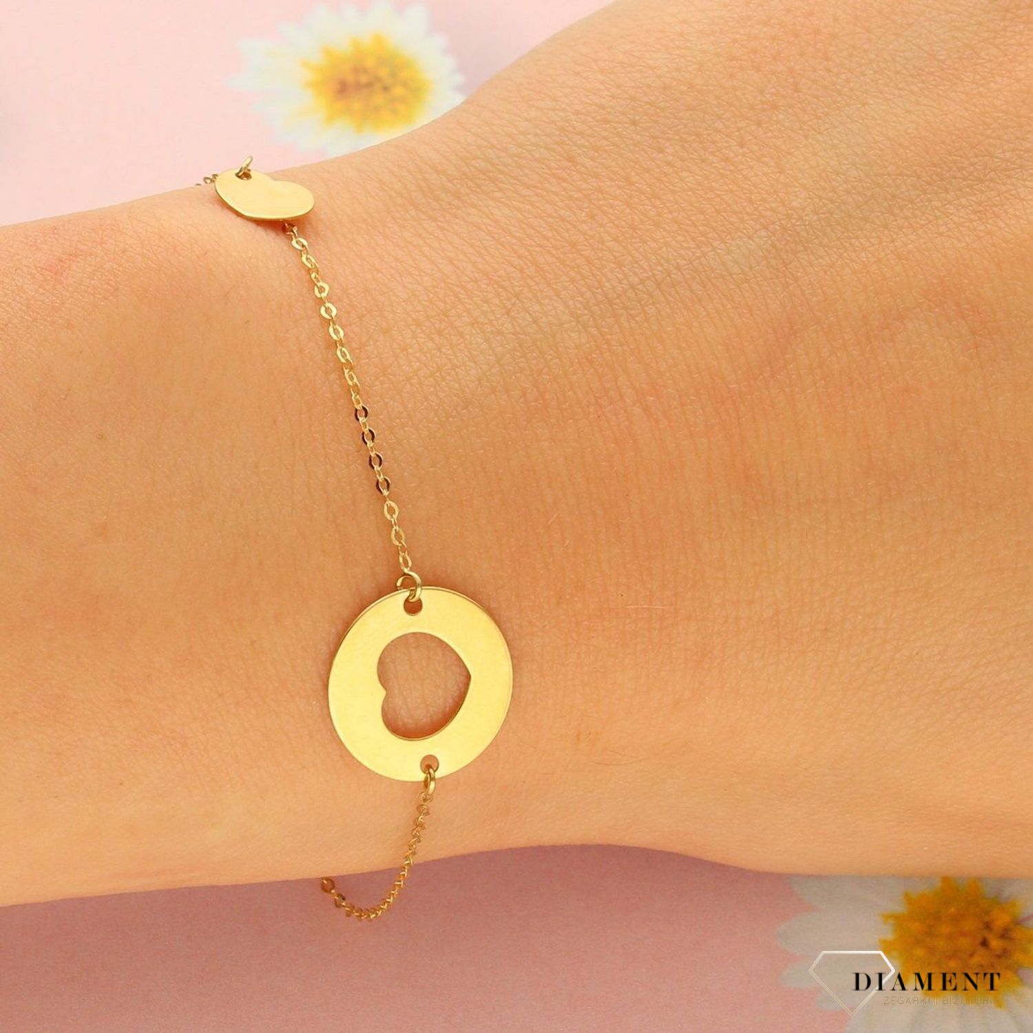 Złota bransoletka celebrytka 585 'serce w kółku' (1).jpg