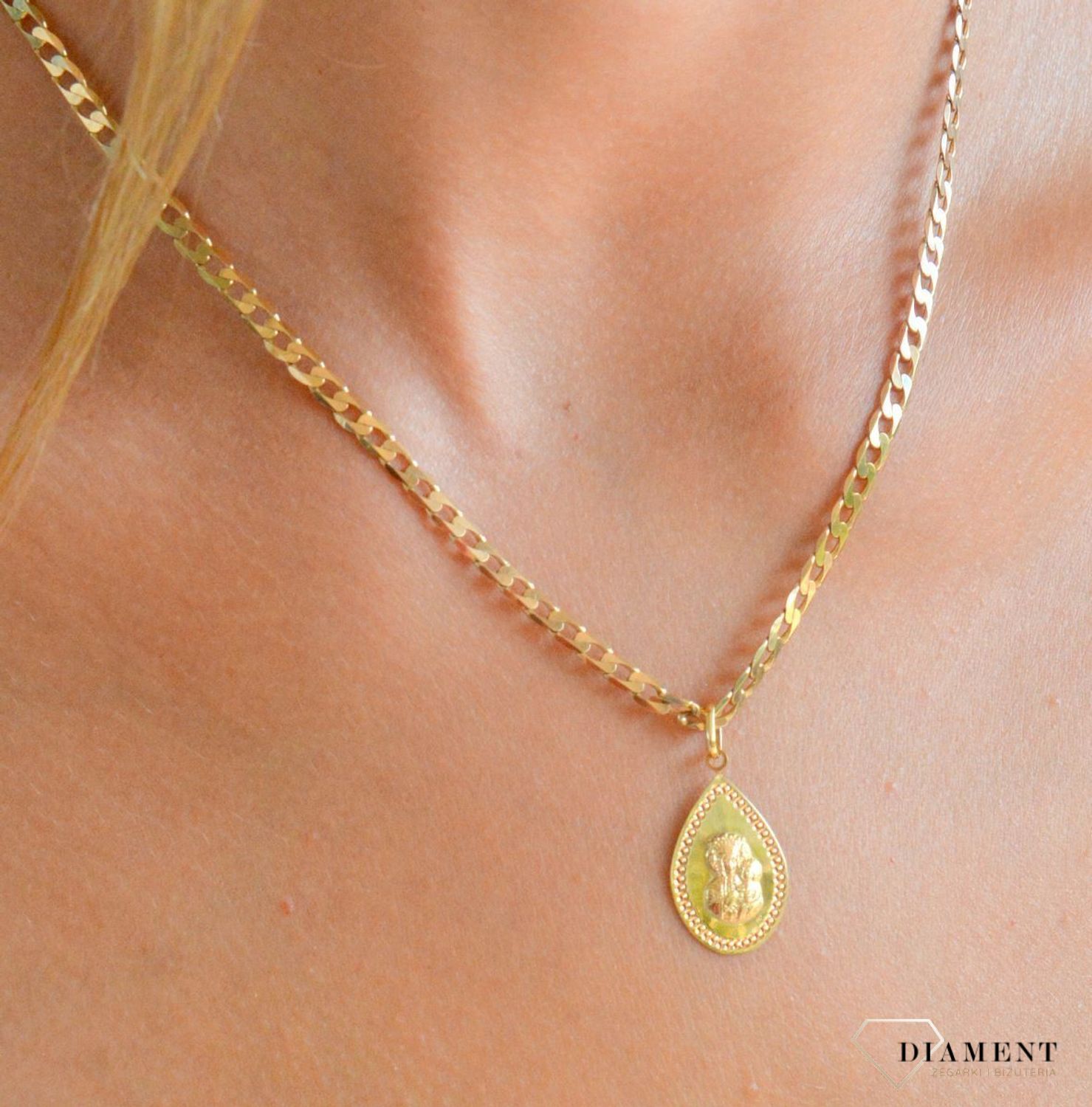 Złota zawieszka 585 medalik z Matką Boską z dzieciątkiem BKZ000000-008.jpg