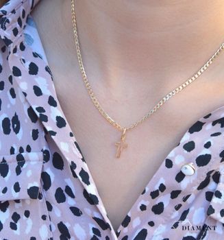 Złota zawieszka na łańcuszek krzyżyk 1,5 cm diamentowany BKZ000000-416 (2).JPG