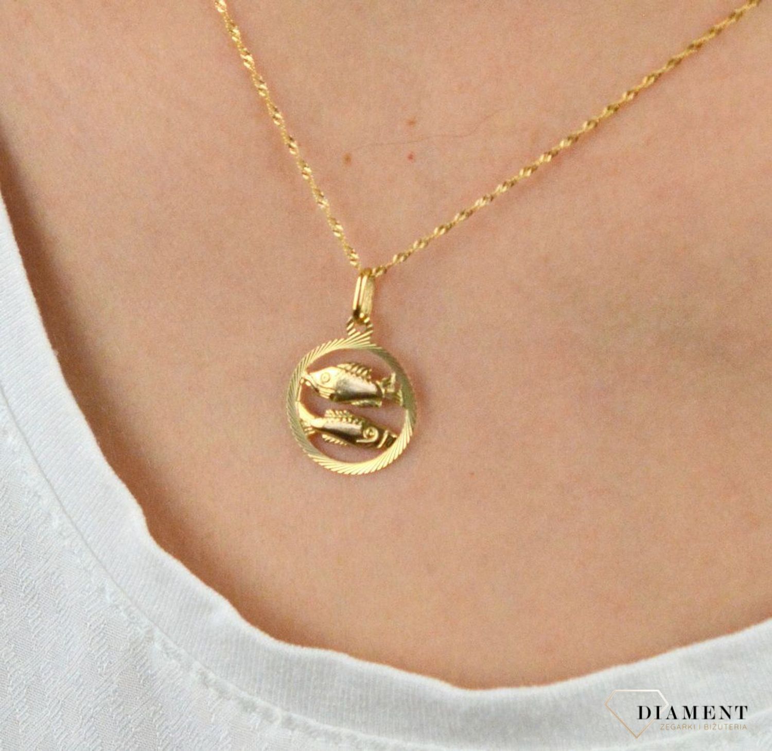 Złota zawieszka znak zodiaku Ryby BKZ000000-419.jpg