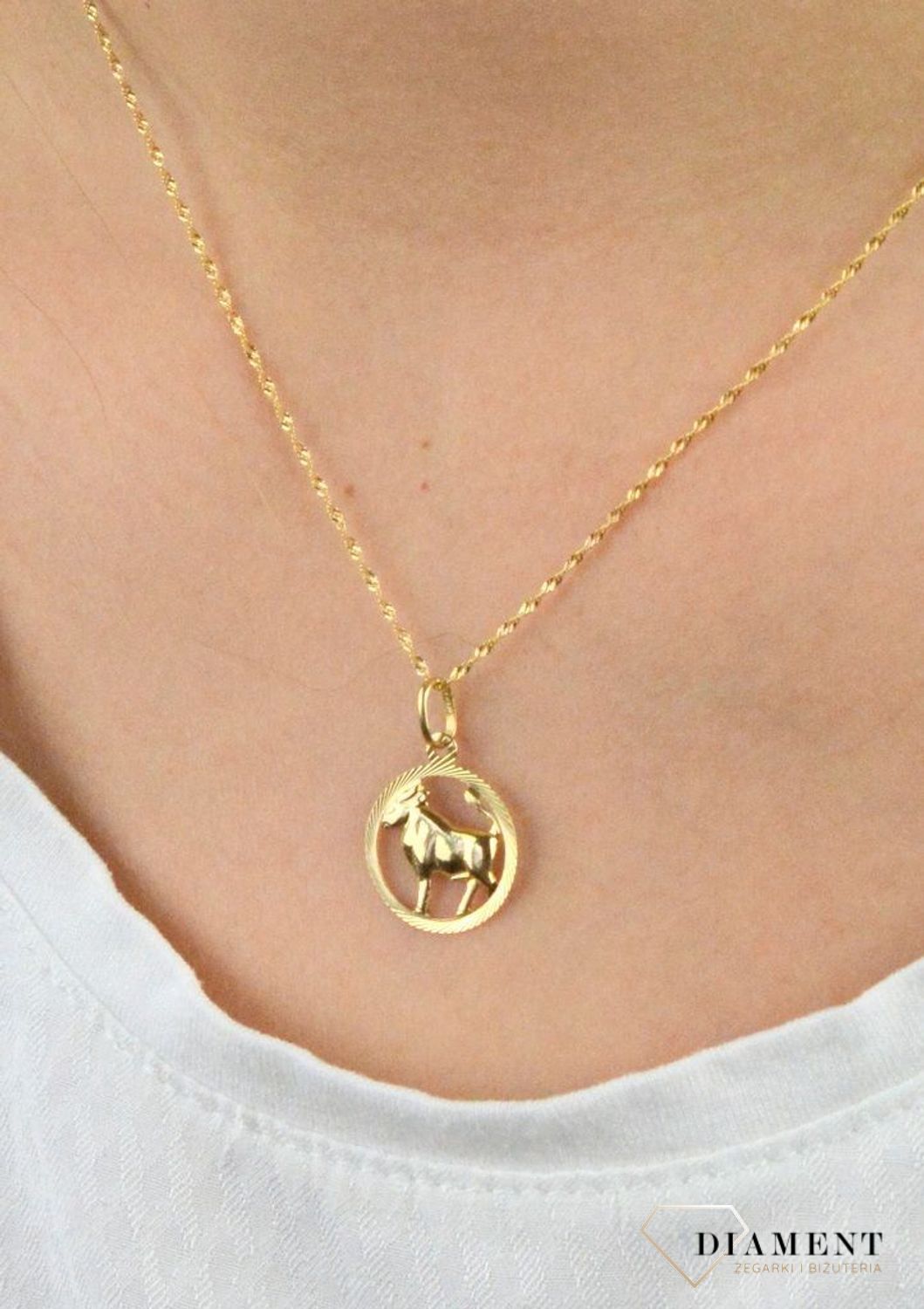 Złota zawieszka okrągły znak zodiaku Byk BKZ000000-425.jpg