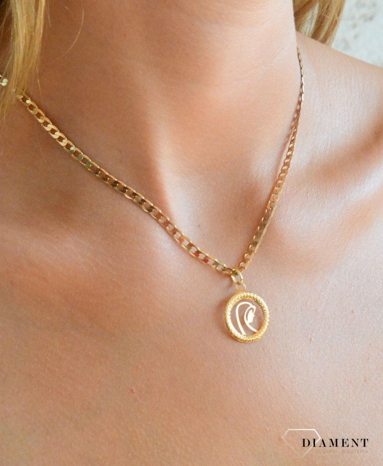 Złota okrągła zawieszka 585 medalik z wizerunkiem Matki Boskiej BKZ000000-433 Piękny medalik o bogat (2).jpg