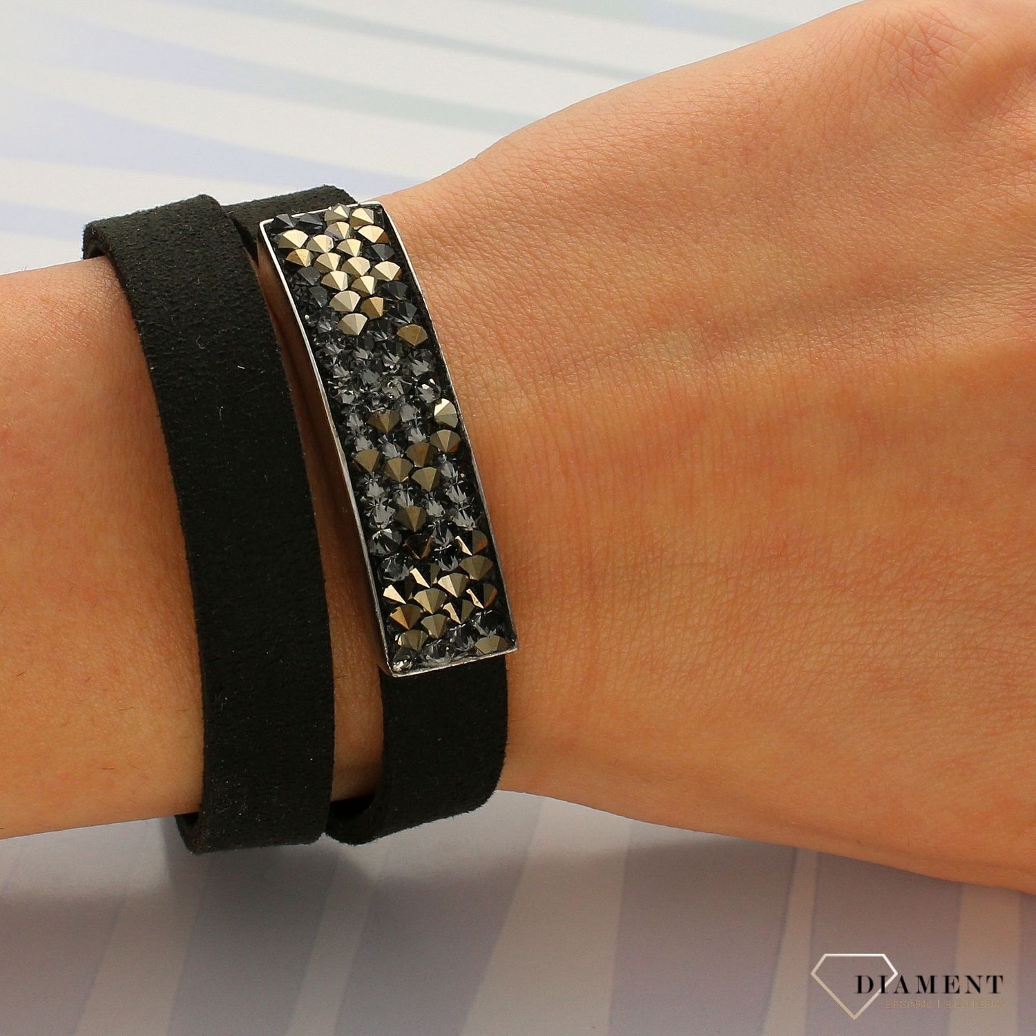 Bransoletka czarna Swarovski 'Złote kryształy' BLHROCKJ (1).jpg