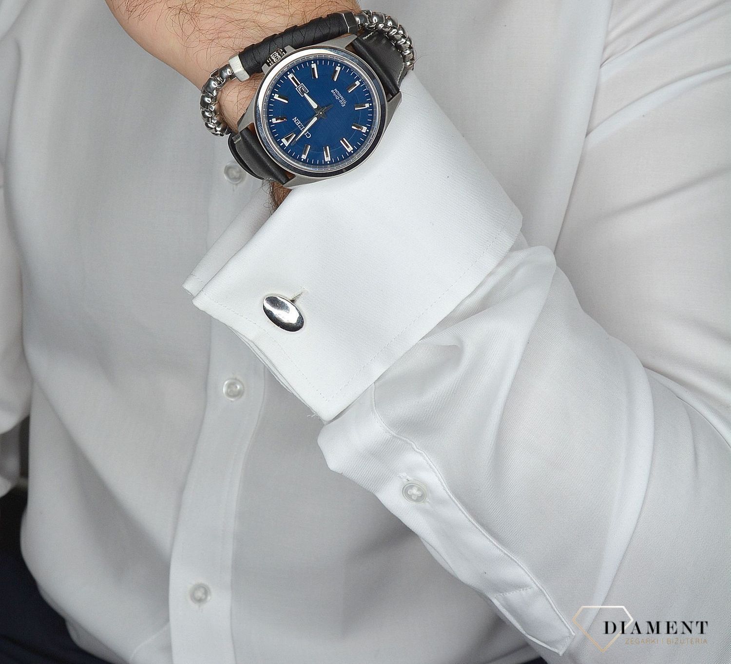 Zegarek męski Citizen BM7470-17L na skórzanym pasku z tytanową kopertą zasilany światłem (7) — kopia.jpg