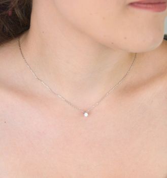 Elegancki srebrny naszyjnik z moissanitem 0,30 ct (4 mm), szlif brylantowy. Srebro 925 z powłoką z rodu i palladu. Certyfikat GRA. Biżuteria Brizzling Jewels z pudełkiem (1).JPG