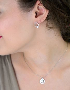 Kolczyki srebrne z moissanitem 0,60 ct (5,5 mm), certyfikat GRA, powłoka z rodu i palladu. Elegancki styl i jakość Brizzling Jewels. Idealny wybór na prezent (2).JPG