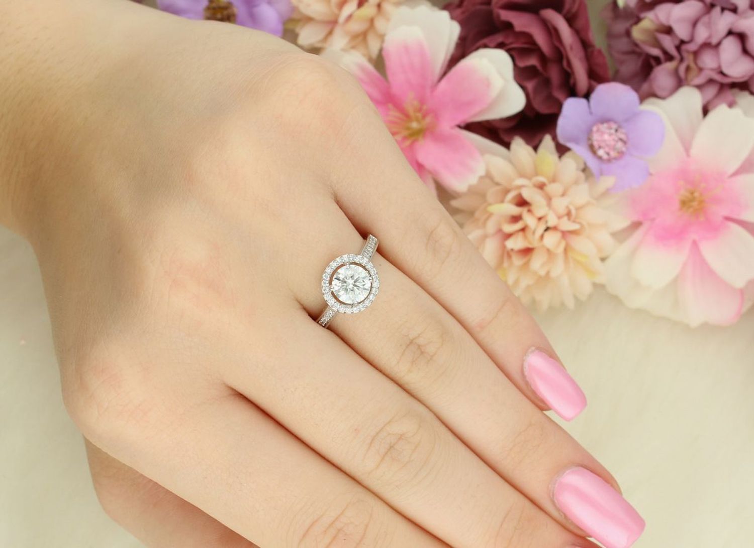 Srebrny pierścionek z moissanitem BMR014 – luksusowy i subtelny blask  Idealny na prezent.jpg