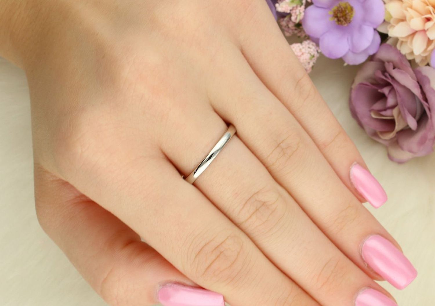 Pierścionek srebrny z moissanitem 0,4 cm – cztery łapki, próba 925  CQ BMR047-6,5.jpg