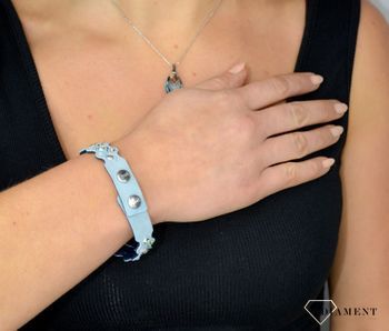 Bransoletka błękitna z jasnymi kryształkami Swarovski Tres Puntos White Opal, Light Sapphire. Bransoletka błękitna z jasnymi kryształkami Swarovski Tres Puntos White Opal, Light Sapphire (1).JPG