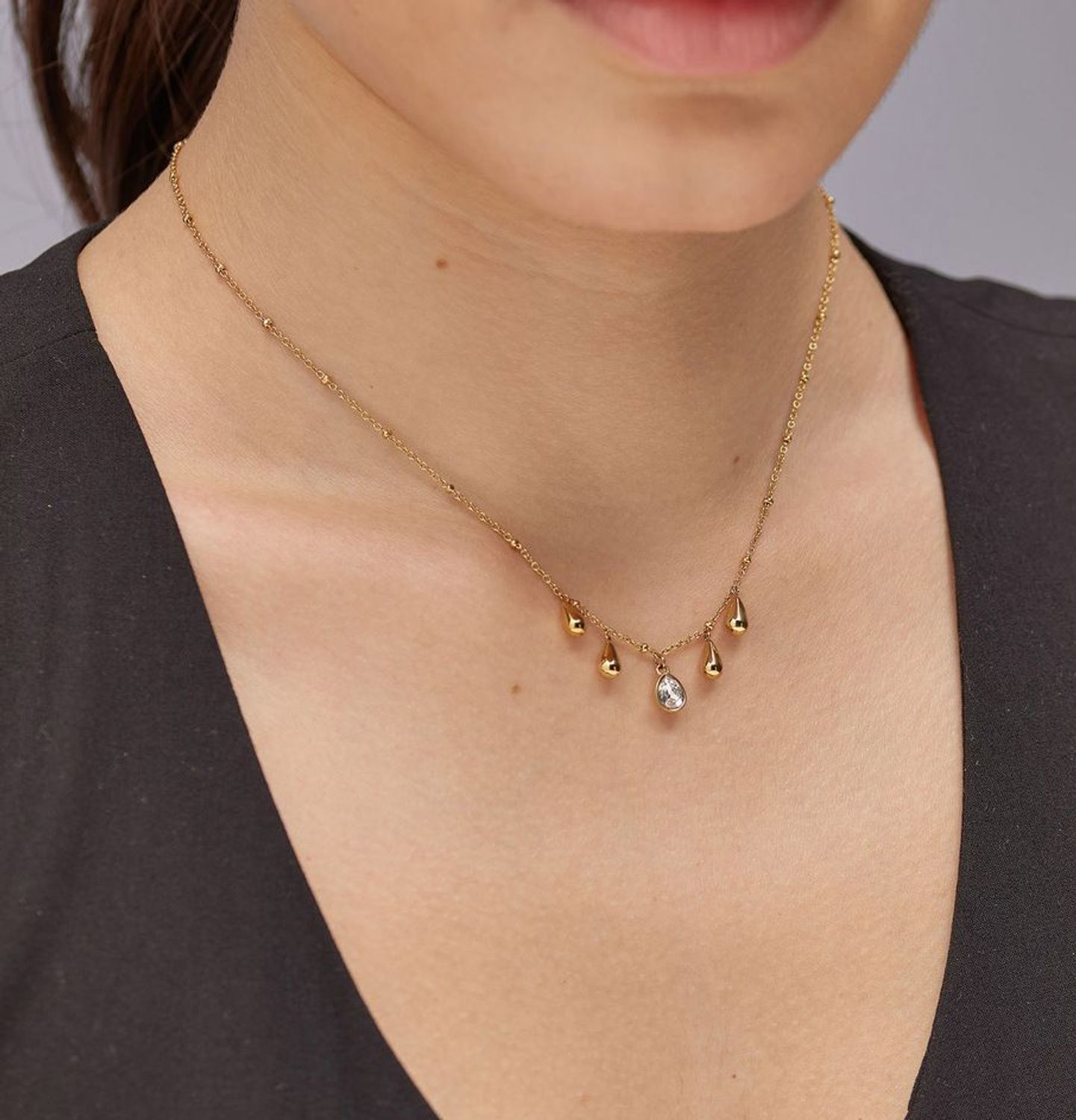 Złocony naszyjnik Brosway BPC39 z zawieszką w kształcie kropli i kryształem  Biżuteria stalowa 316L (1).jpg