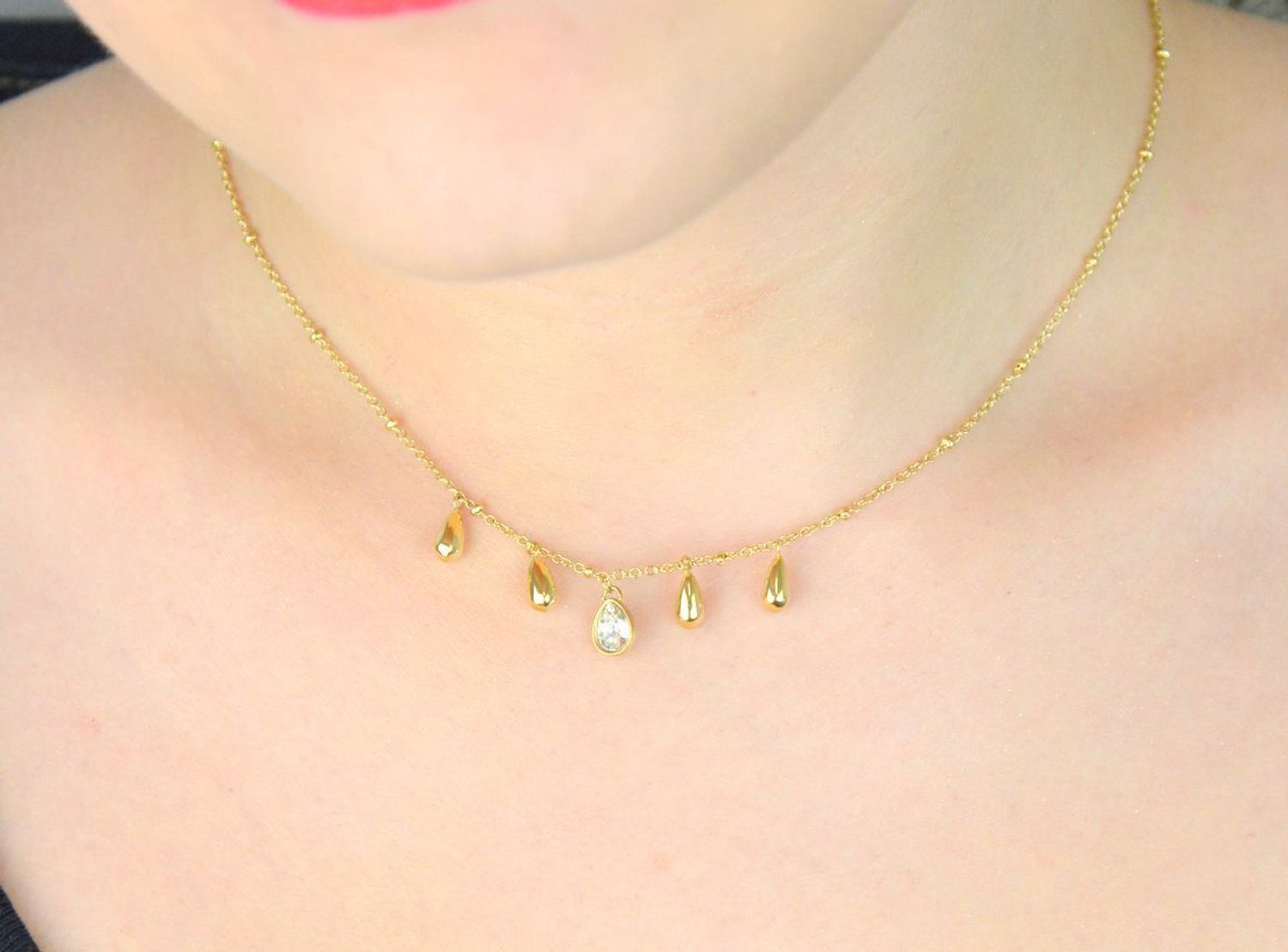 Złocony naszyjnik Brosway BPC39 z zawieszką w kształcie kropli i kryształem  Biżuteria stalowa 316L (1).jpg