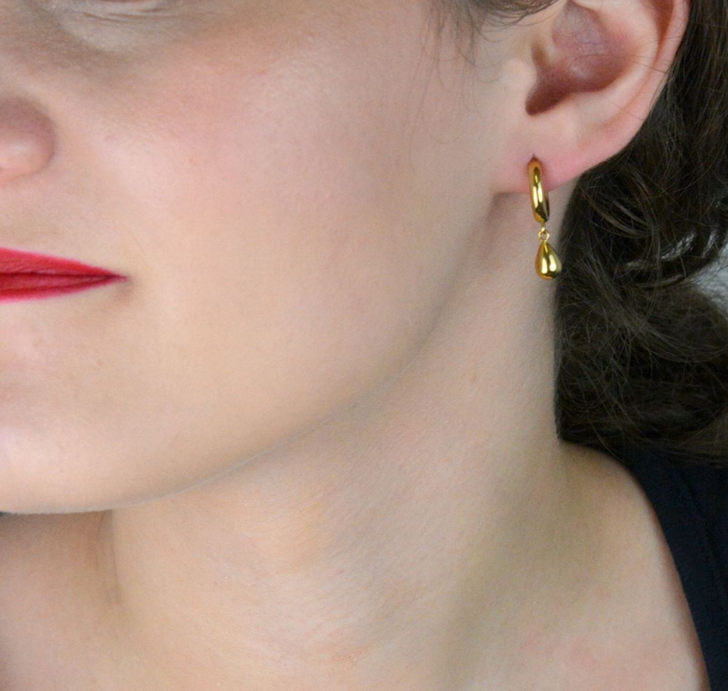 Złote kolczyki Brosway BPC45 z zawieszką kroplą  Okrągłe kolczyki stal 316L PVD (1).jpg