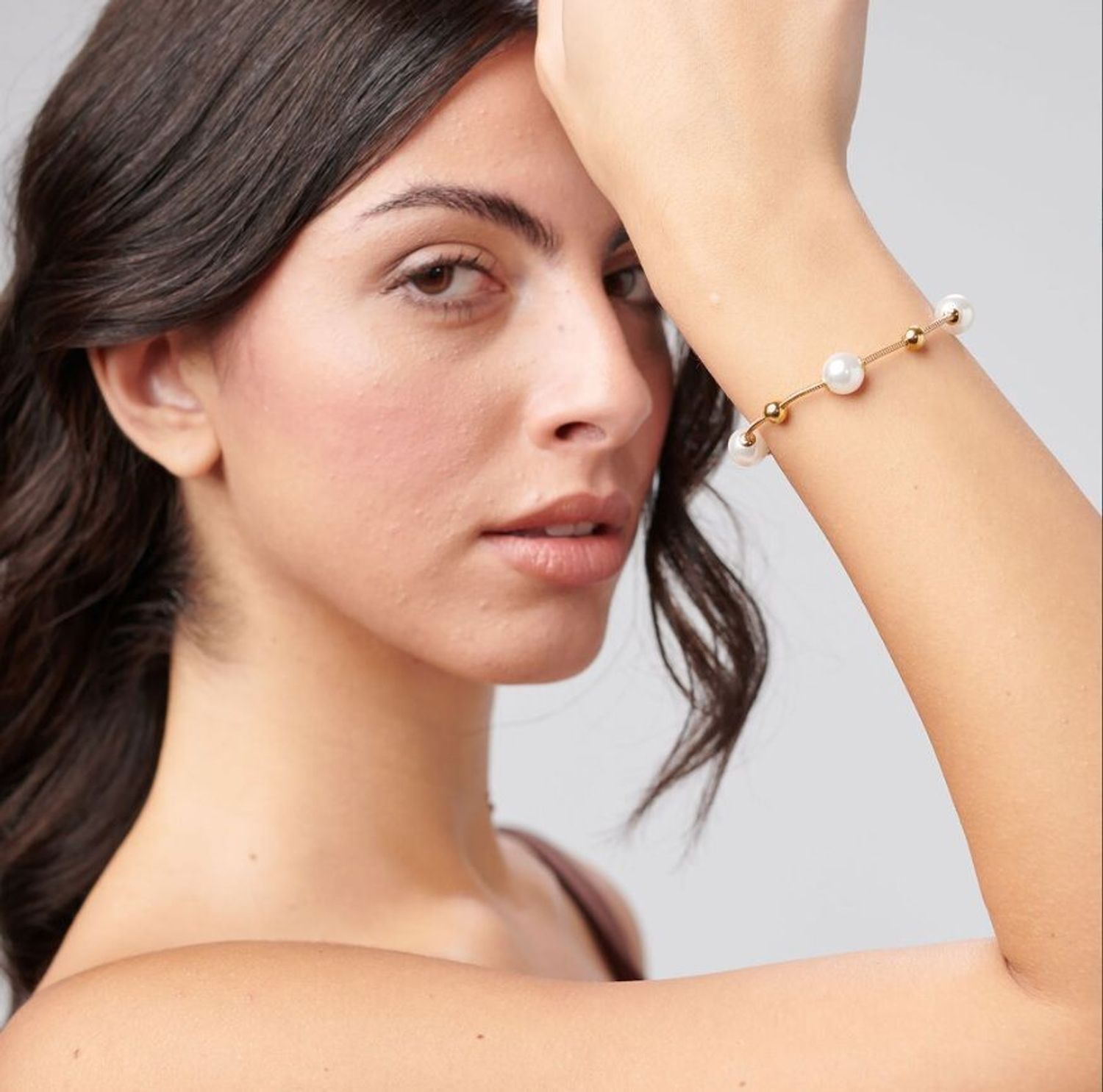 Bransoletka damska Brosway Perfect BPC57 – z perłowymi koralikami.jpg