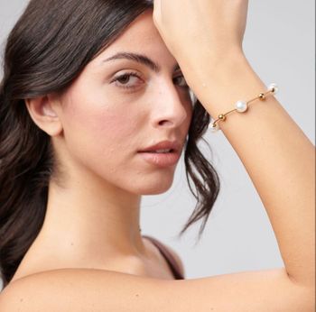 Bransoletka damska Brosway Perfect BPC57 – z perłowymi koralikami 2.jpg