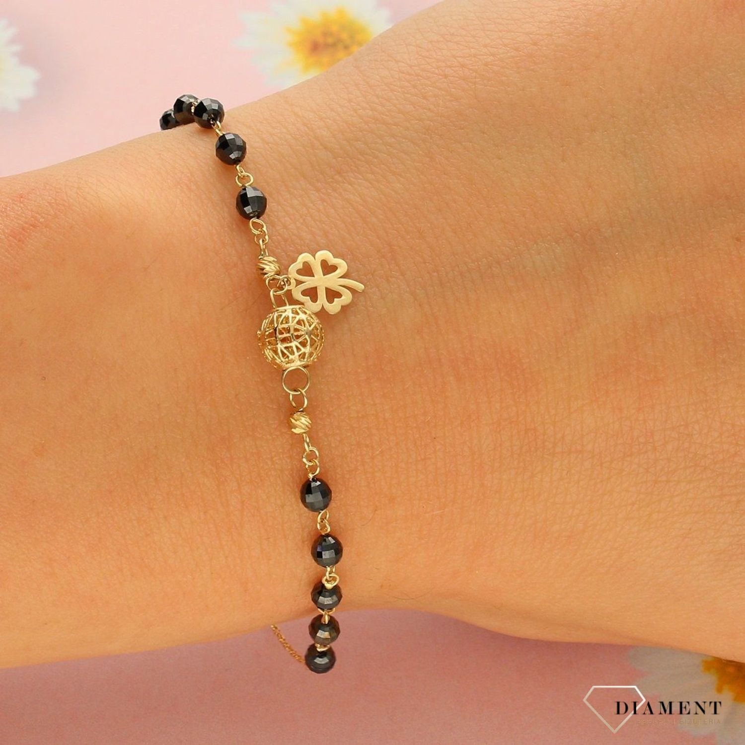 Złota bransoletka celebrytka 585 'koraliki z koniczynką i kuleczką' (1).jpg