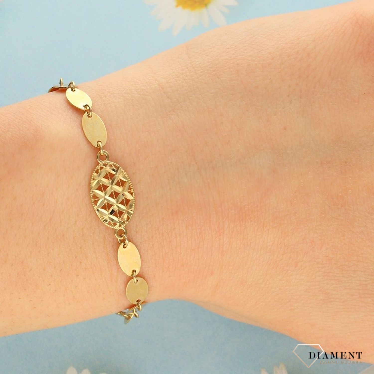 Złota bransoletka elementy ozdobne.Elementy blaszki. Złote Bransoletki Damskie w Sklepie z Biżuterią zegarki-diament.pl to idealny pomysł na prezent dla kobiety..jpg