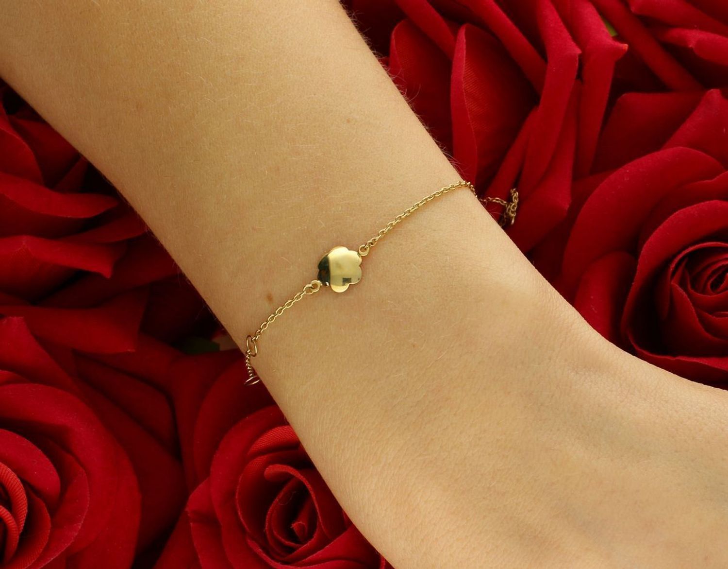 Bransoletka złota trzy elementy ozdobne pr 333, BRA-000000-707-333 Złota bransoletka wykonana z 8 karatowego żółtego złota. Złota biżuteria w oryginalnej formie ozdobiona motylkiem 1.jpg