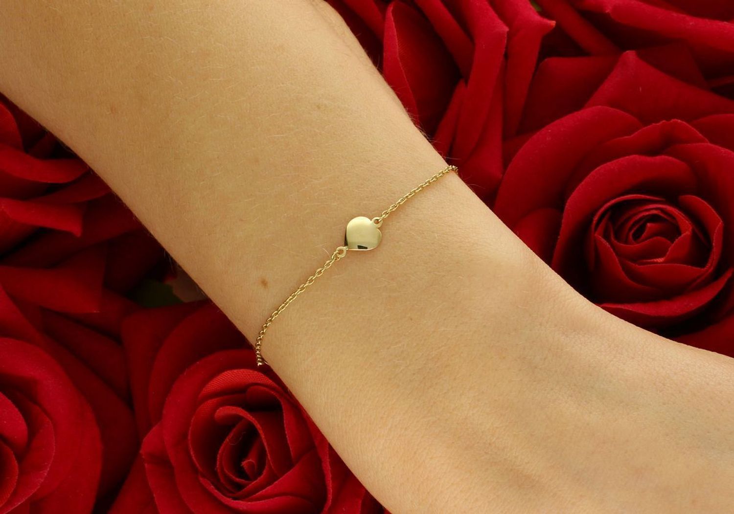 Bransoletka złota trzy elementy ozdobne pr 333, BRA-000000-707-333 Złota bransoletka wykonana z 8 karatowego żółtego złota. Złota biżuteria w oryginalnej formie ozdobiona motylkiem 1.jpg