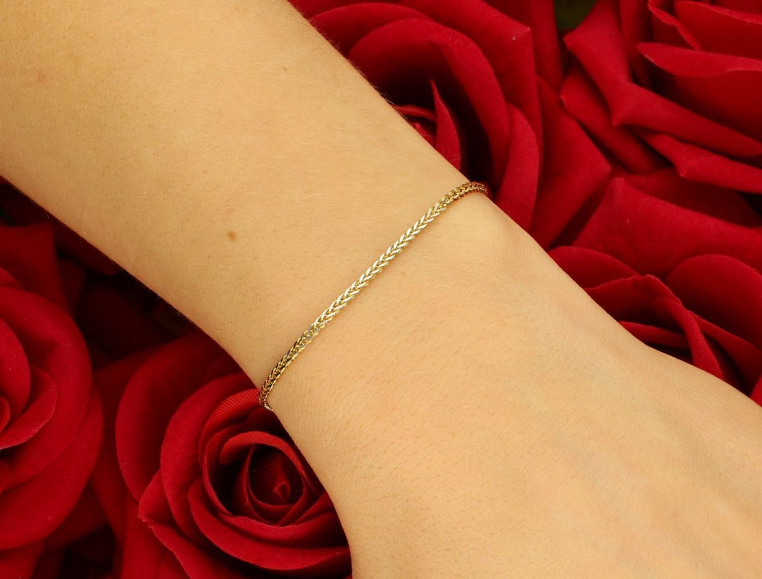 Złota bransoletka damska 333 lisi ogon BRA-000000-708-333 Złota bransoletka damska 333 lisi ogon. Lisi ogon to grubsze łańcuszki o gęstym splocie.1.jpg