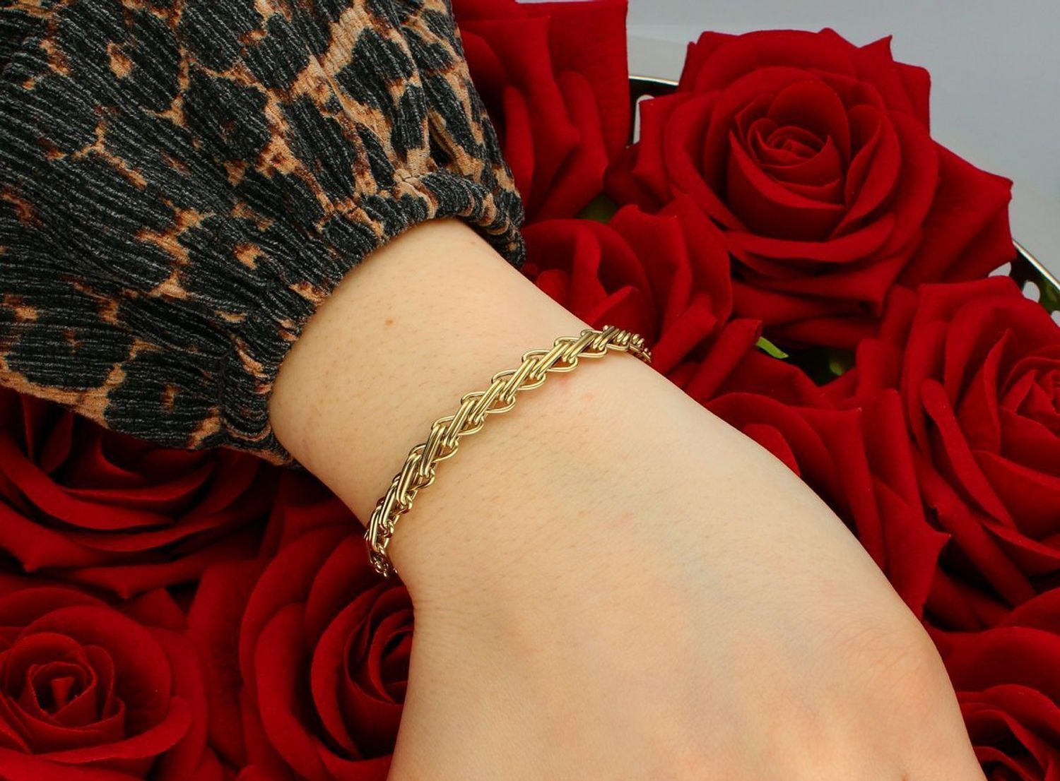 Złota bransoletka damska 333 Elegancka plecionka z owalnych ogniw.jpg