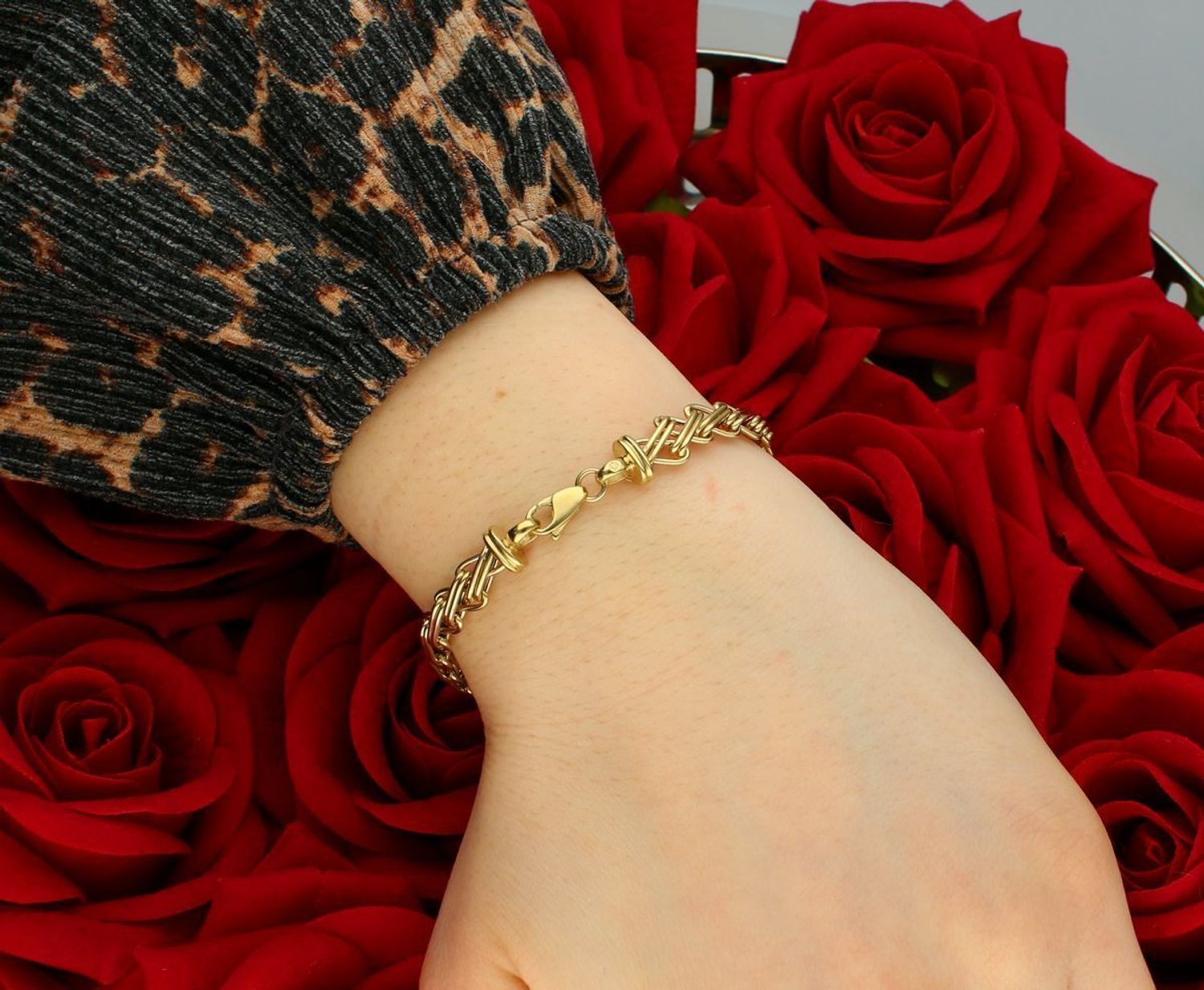 Złota bransoletka damska 333 Elegancka plecionka z owalnych ogniw.jpg