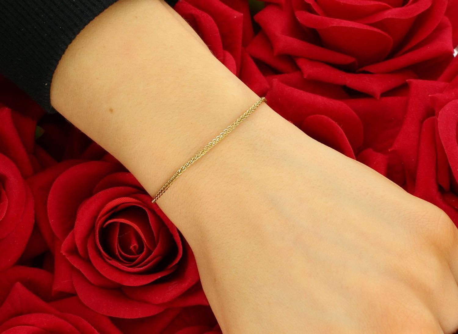 Złota bransoletka damska 333 lisi ogon. Złote Bransoletki Damskie w Sklepie z Biżuterią zegarki-diament.pl to idealny pomysł na prezent dla każdej kobiety.1.jpg