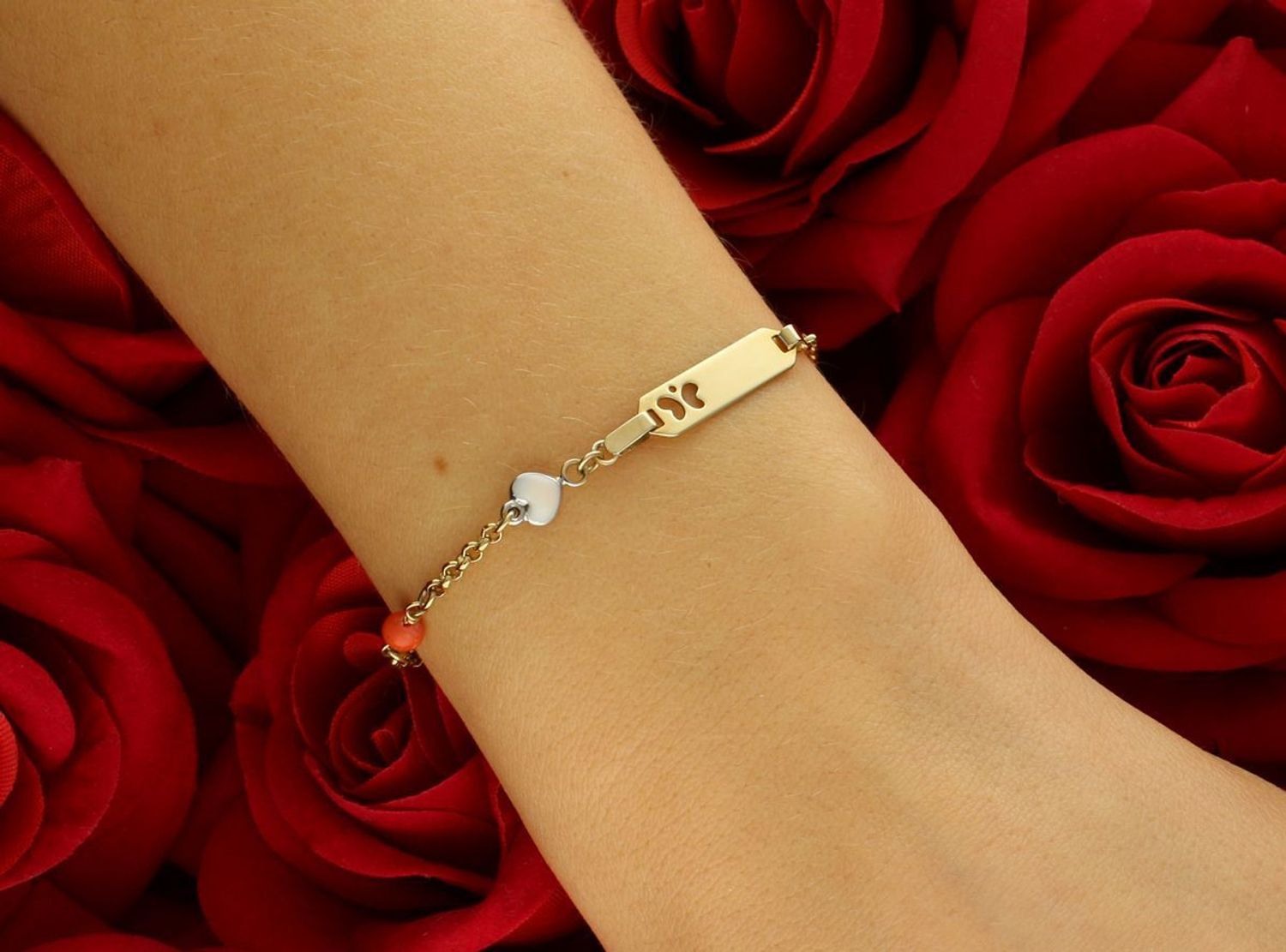 Bransoletka dziecięca blaszka z motylkiem pr 333, BRA-000000-717-333 Złota bransoletka z blaszką to idealny pomysł na prezent. Może również być świetnym prezentem na Chrzest Święty lub 1.jpg