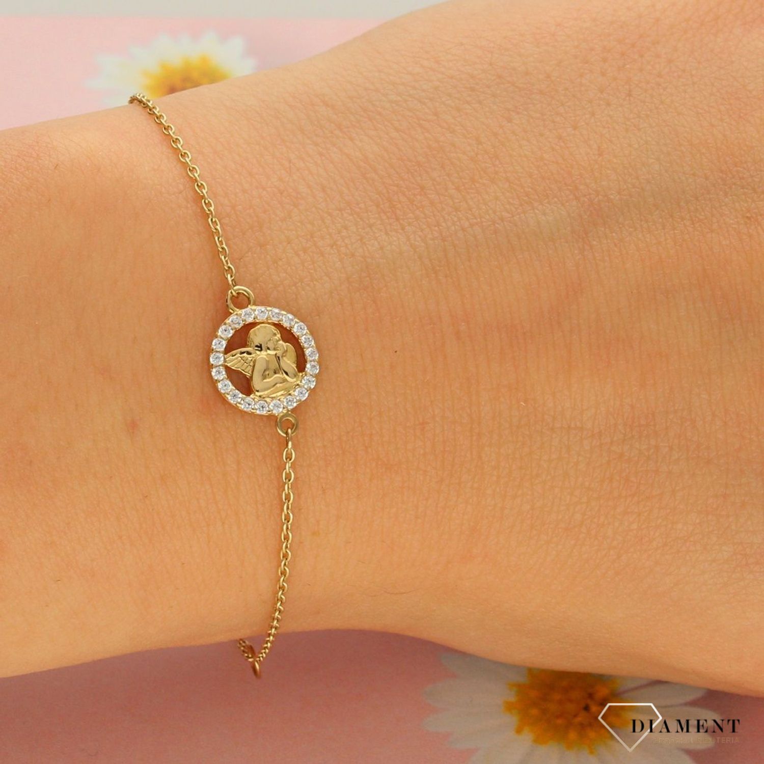 Złota bransoletka celebrytka 585 'aniołek w kółku i serce'  (1).jpg